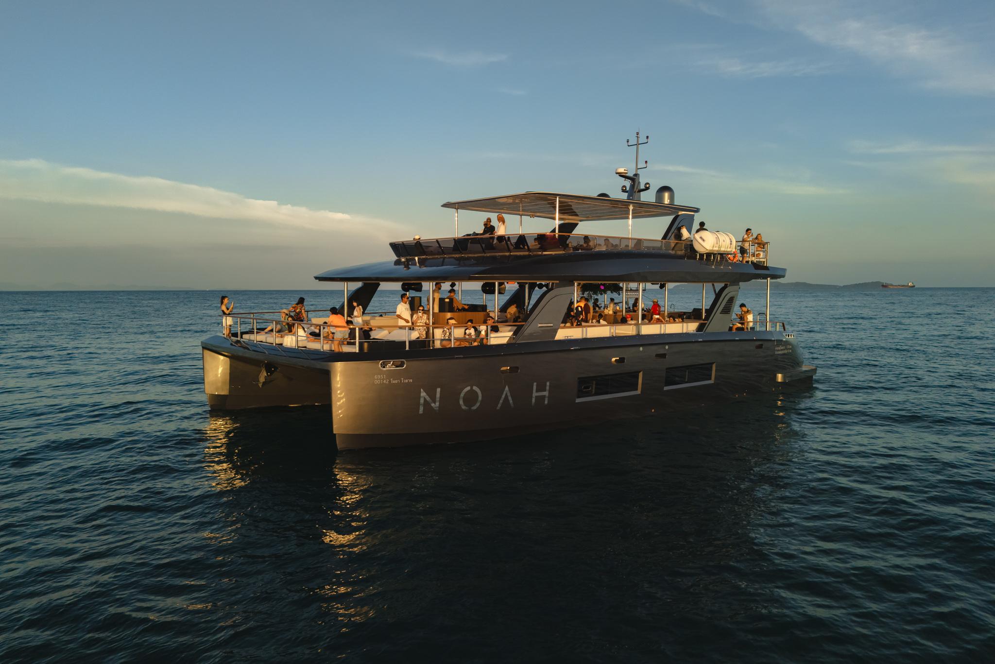 Phi Phi Islands Premium Yacht Experience with DJ & Buffet