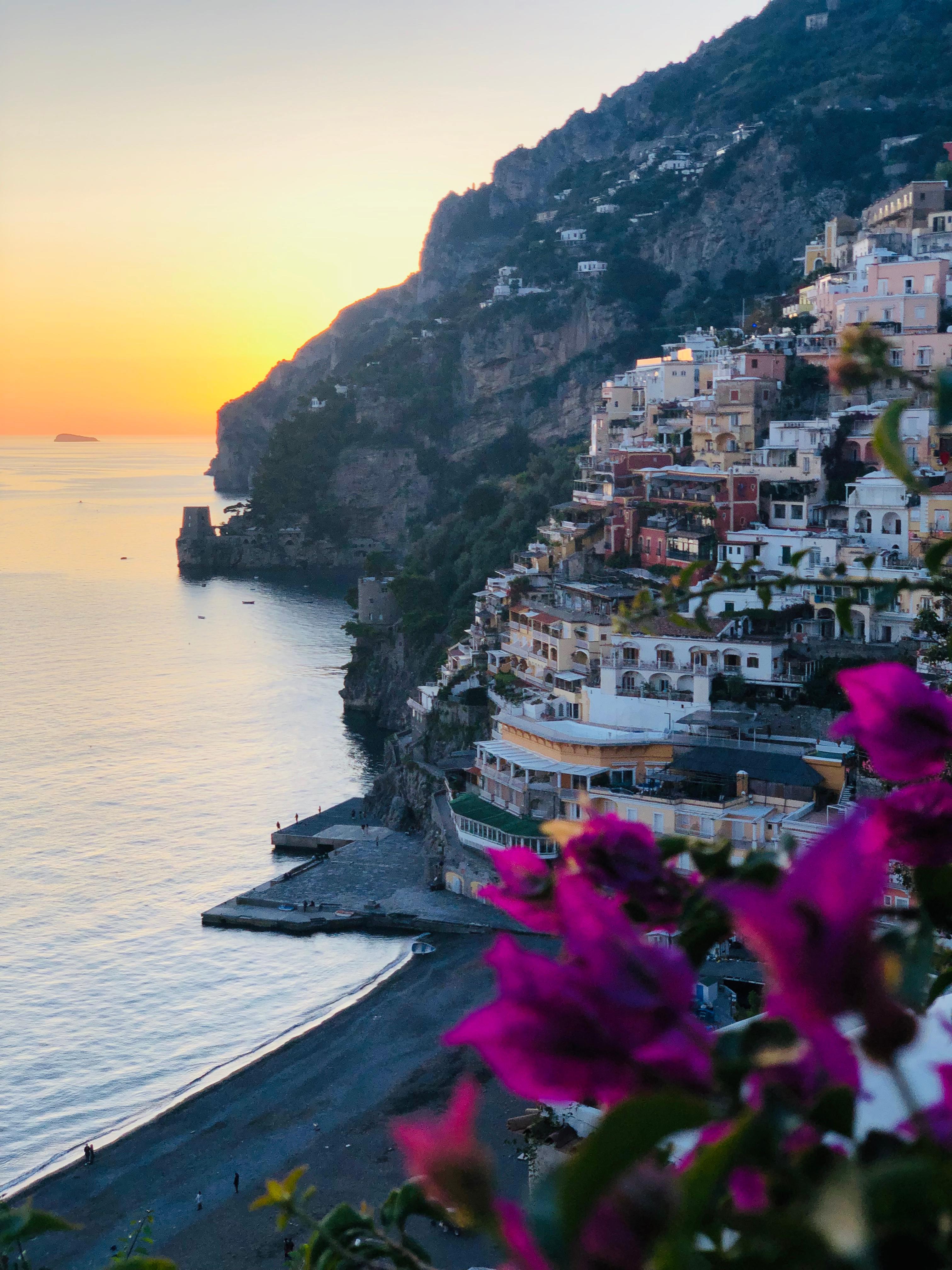 Amalfi Coast Boat Tour: Positano, Amalfi & Li Galli Islands