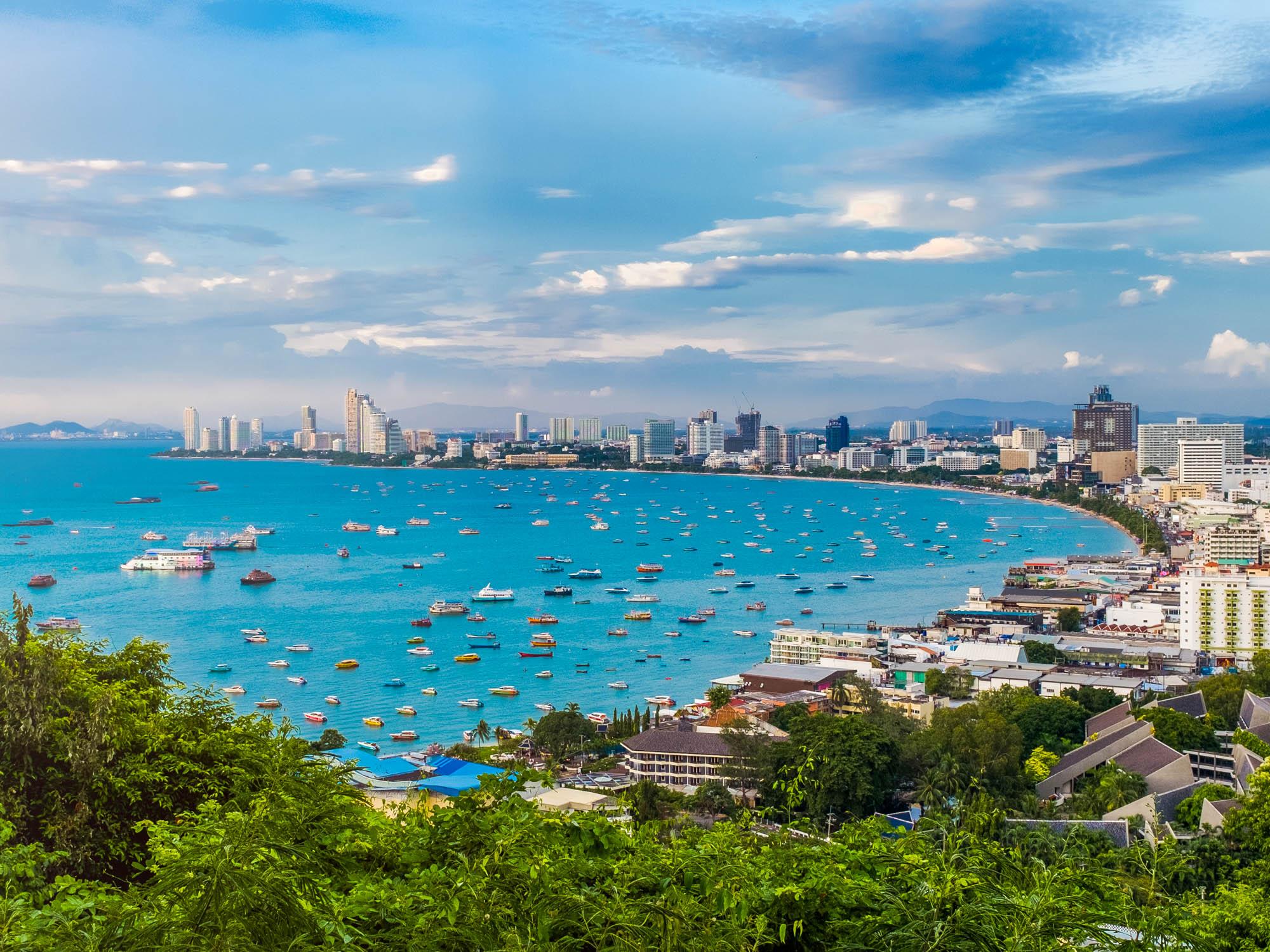 Bangkok to Pattaya: Koh Larn Island & Sanctuary of Truth Day Trip