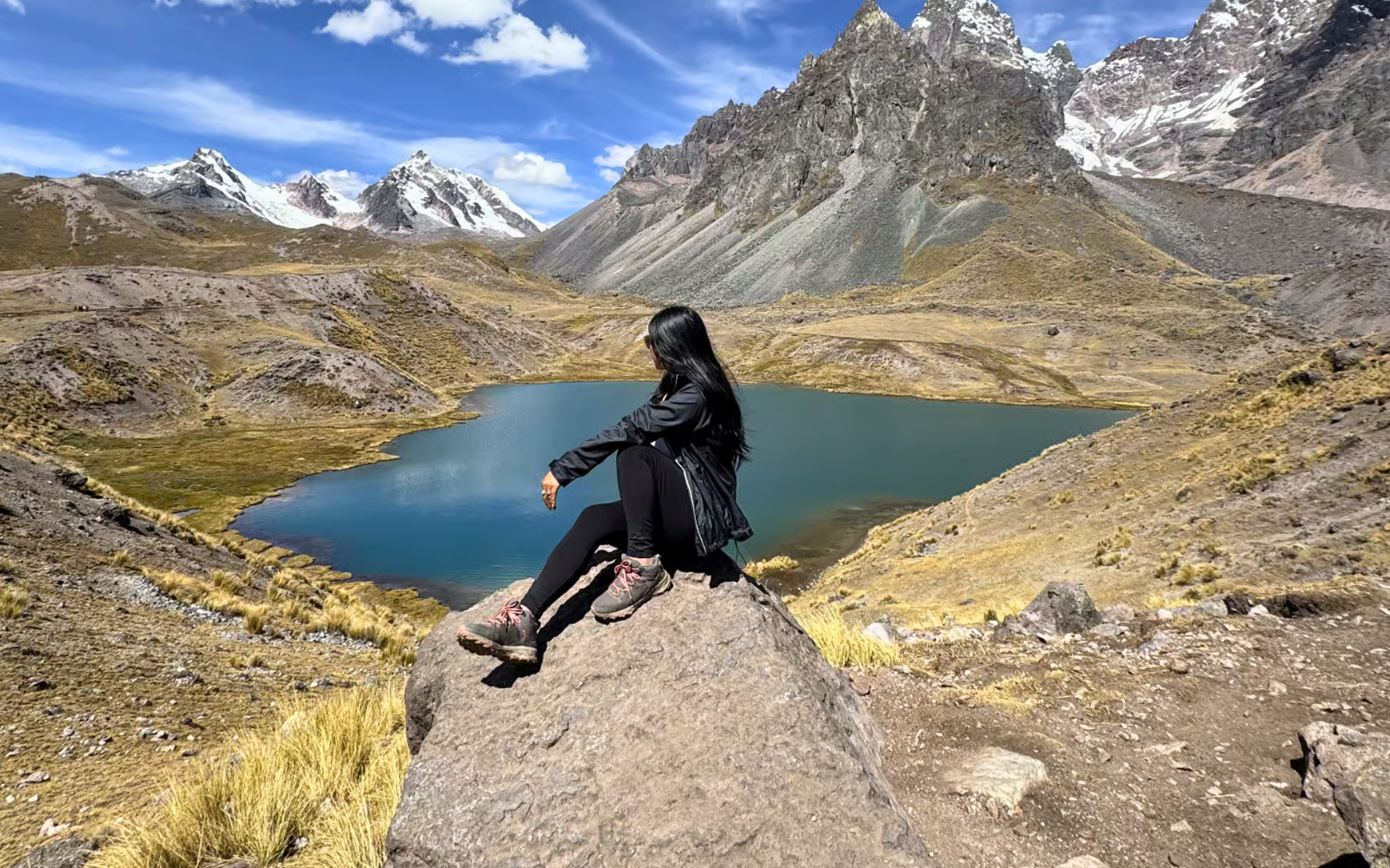 Ausangate Seven Lakes Trek & Pacchanta Weaving Experience