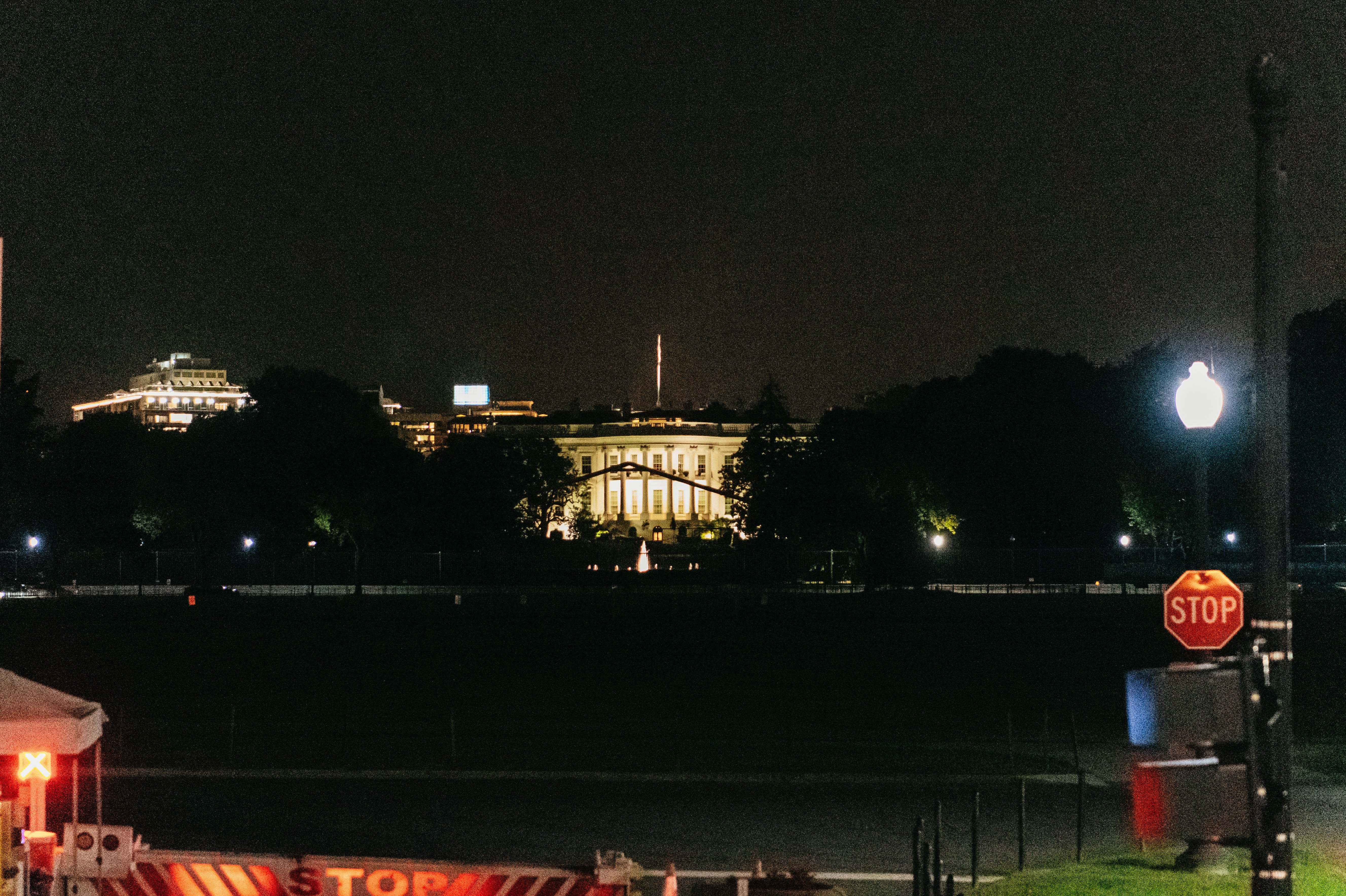DC Monuments by Moonlight: Nighttime Trolley Tour