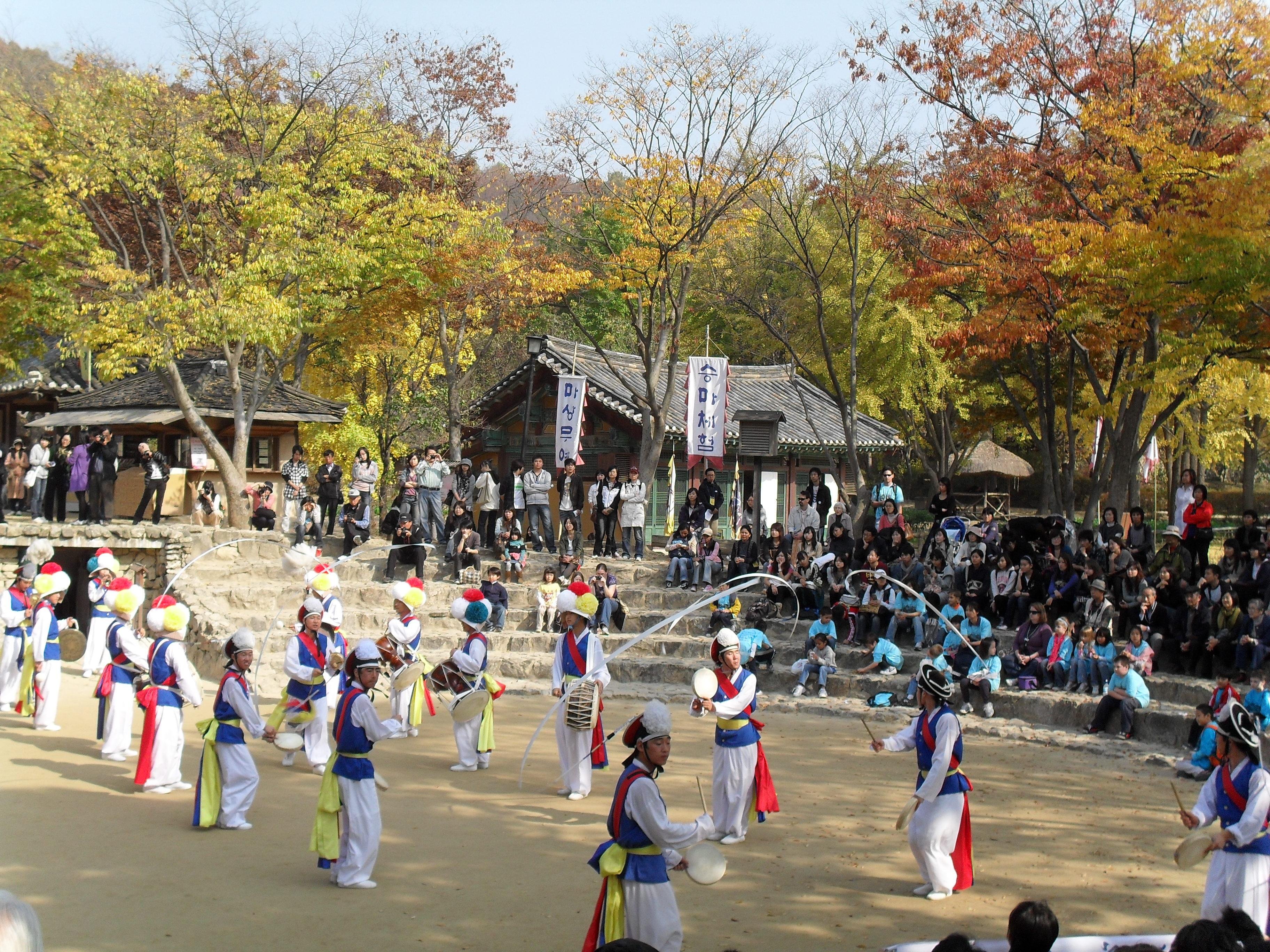 Suwon Hwaseong Fortress UNESCO World Heritage site and guided tour — image 10