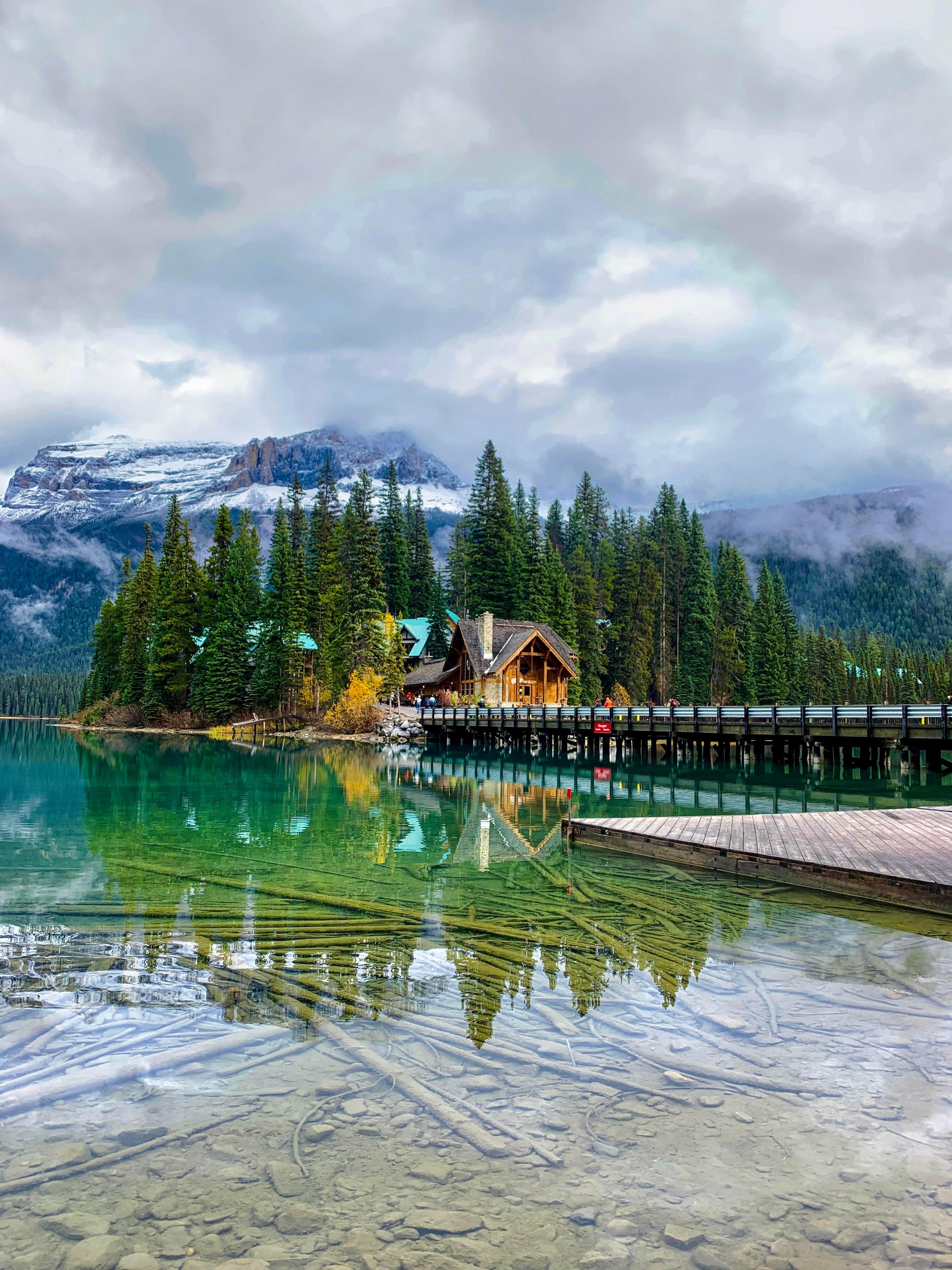 Private Full-Day Canadian Rockies Tour with Moraine & Louise
