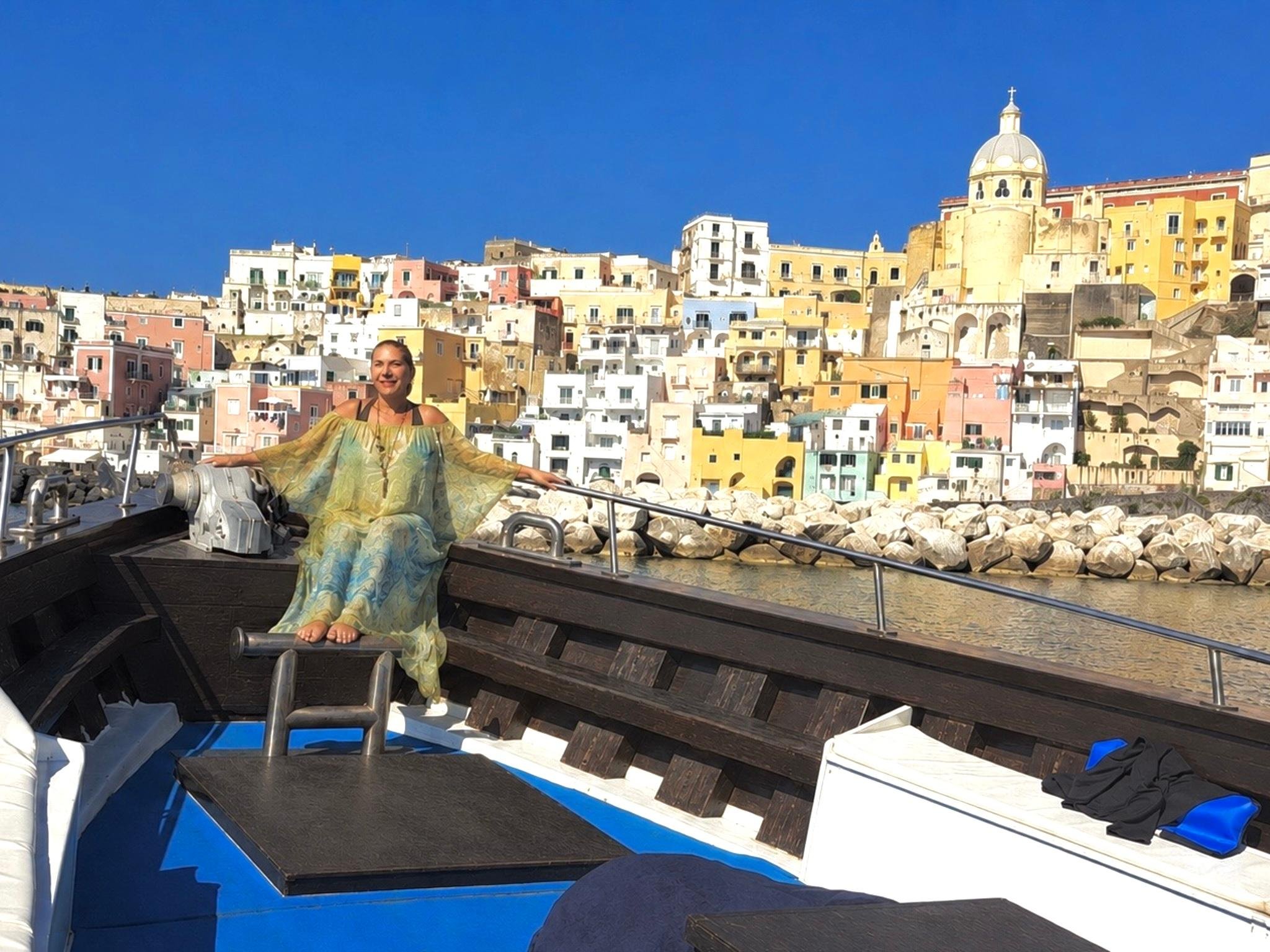 Procida Full-Day Boat Tour from Ischia with Lunch