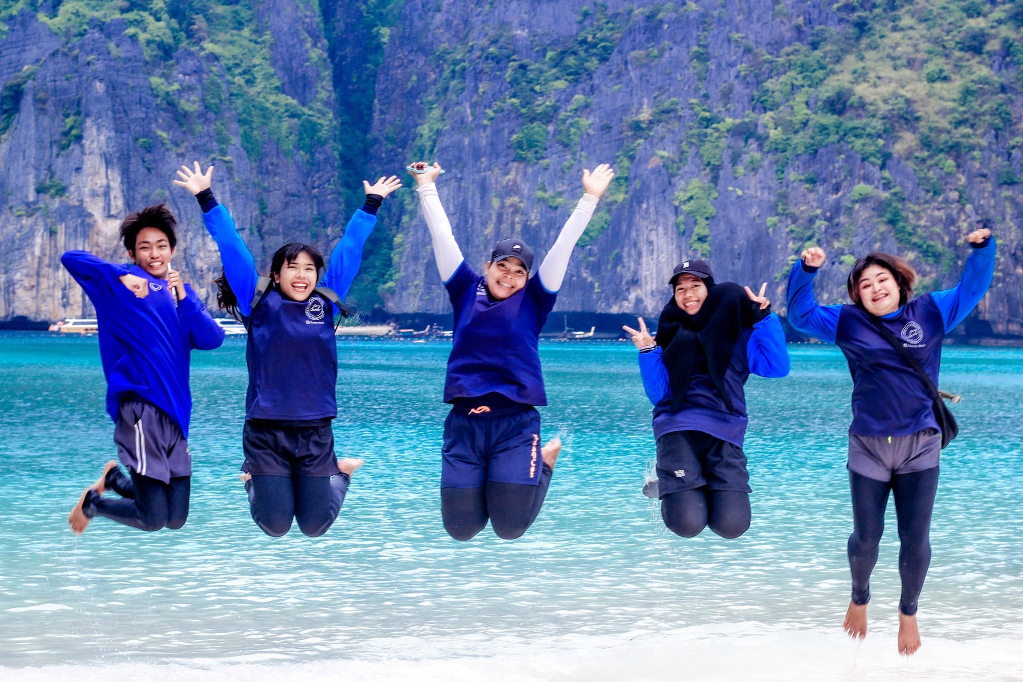 Phuket Phi Phi, Maya, and Khai Island Luxury Speedboat Tour