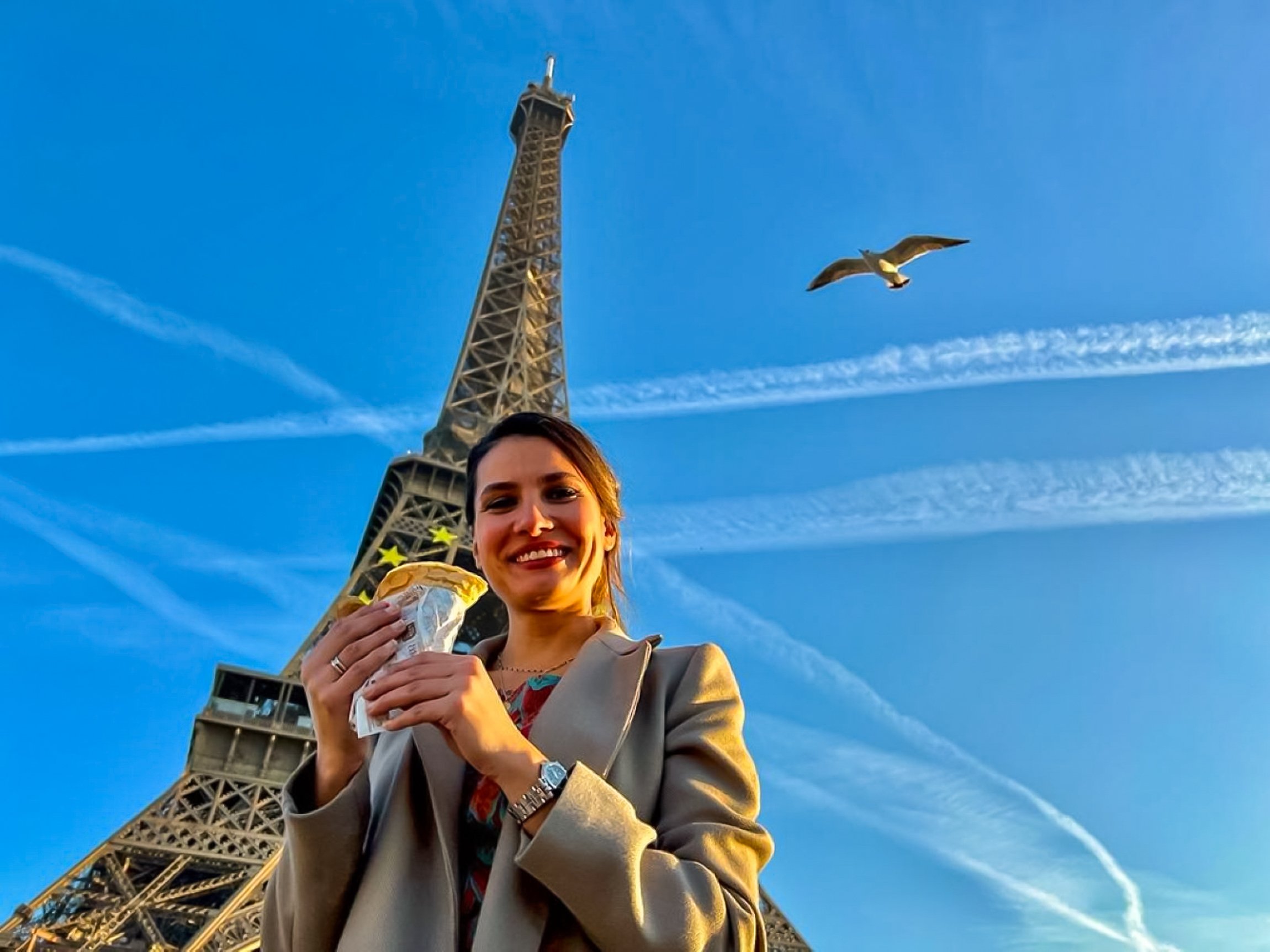 Paris: Eiffel Tower Seine Cruise & Crêpe Tasting