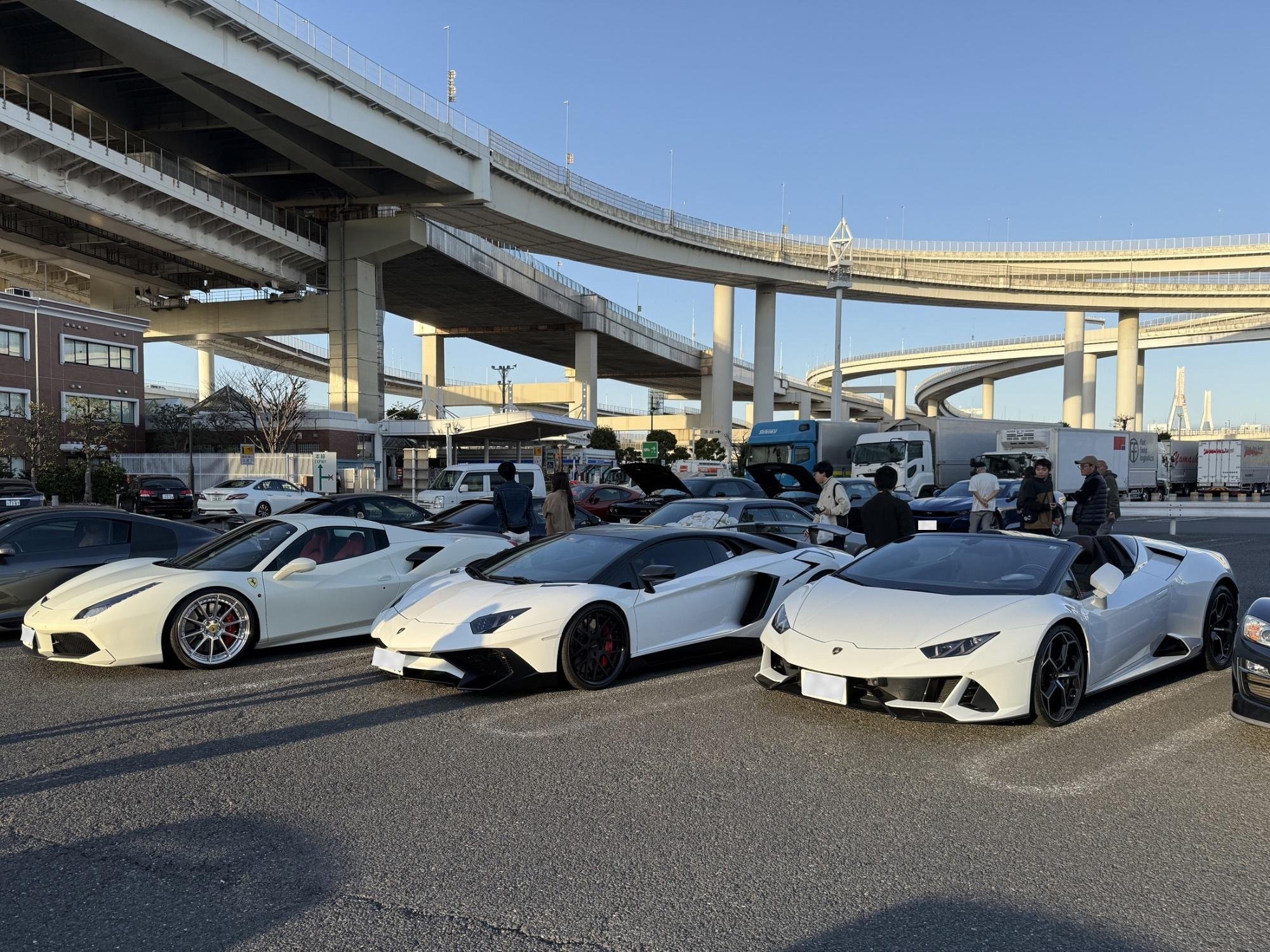 Tokyo Car Culture by Mercedes-Benz : Daikoku & Autobacs