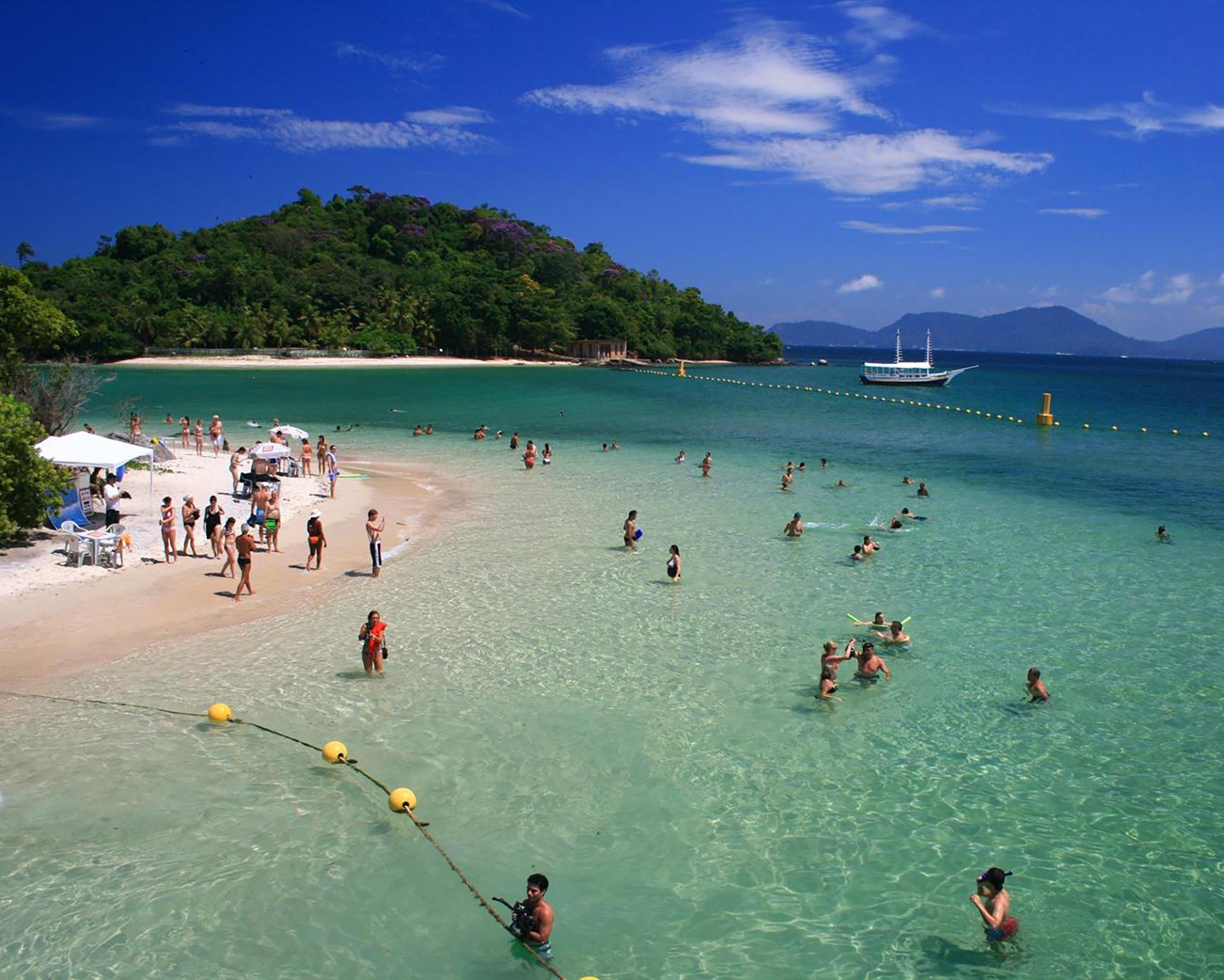 Three-Day Rio Highlights: Landmarks, Angra Islands & Rocinha Community