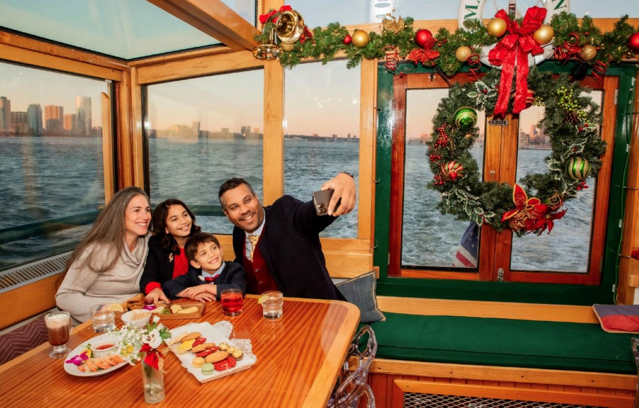Holiday cruise in New York — image 2