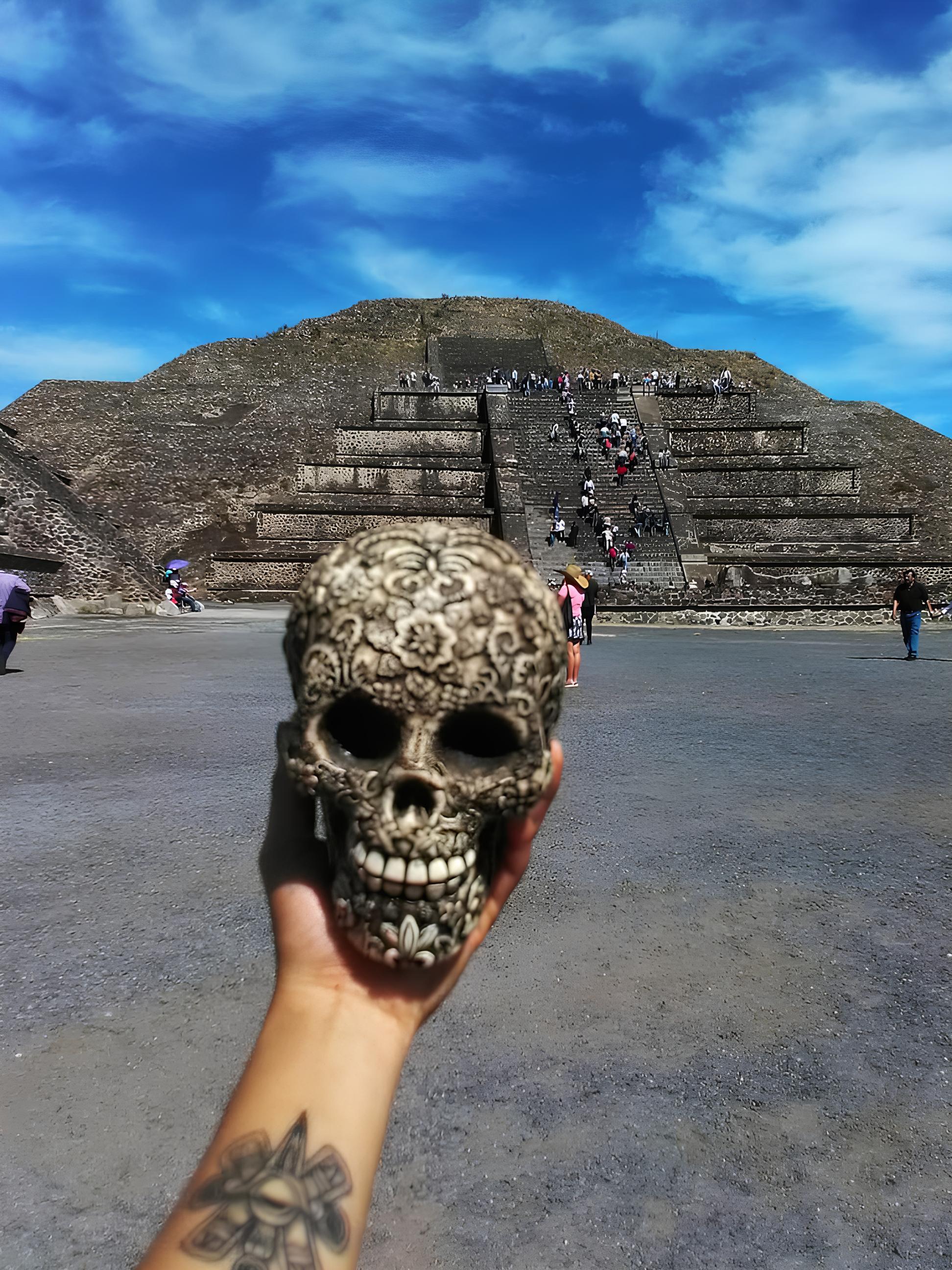 Teotihuacan Pyramids & Artisanal Spirits Tour