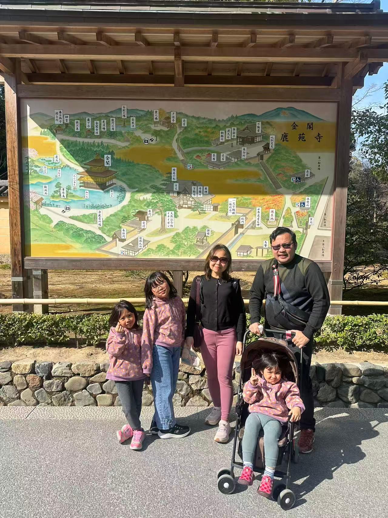 Osaka Custom Private Tour by Luxury Vehicle