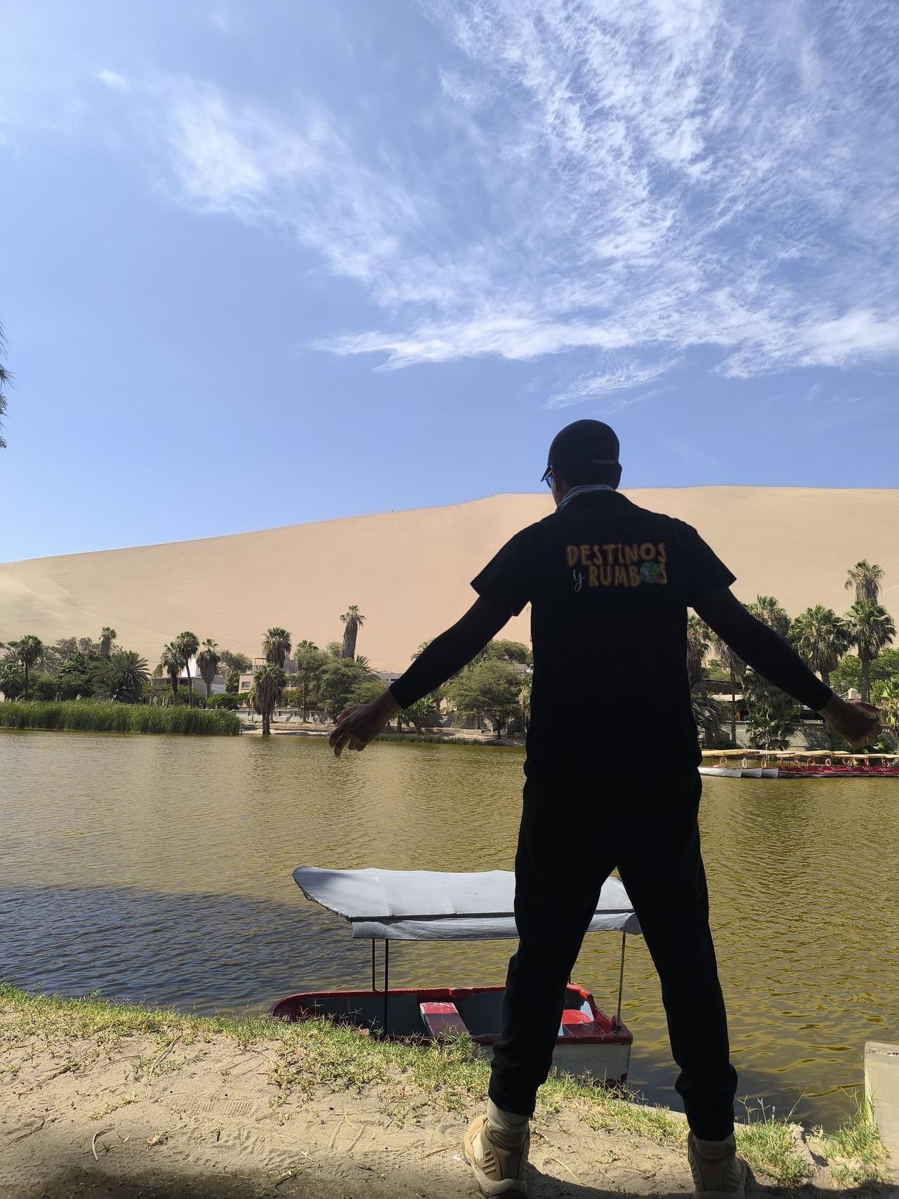 Excursión de un día a Paracas y Huacachina: vida silvestre, aventura en el desierto y cata de vinos