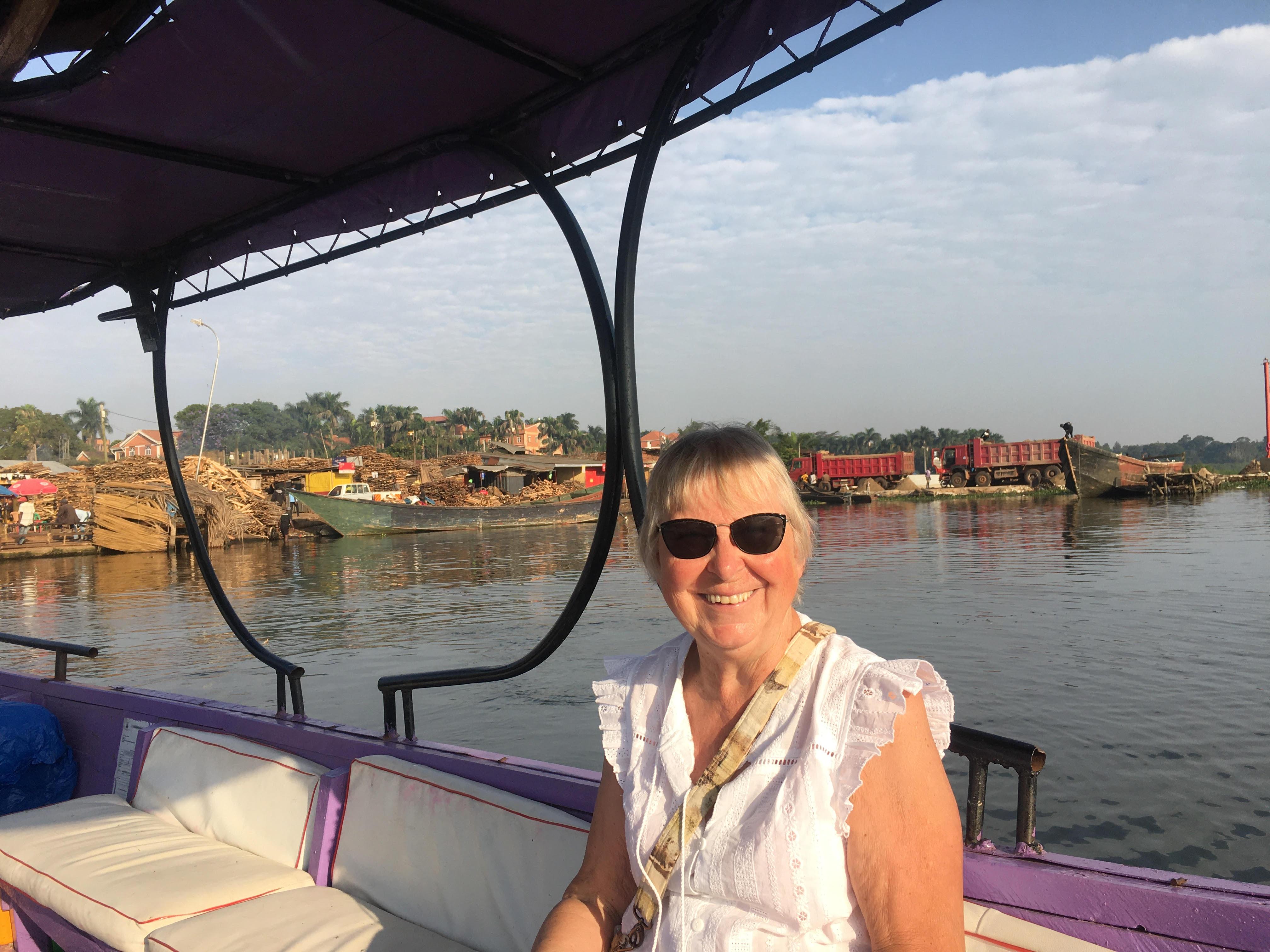 Lake Victoria Boat Cruise & Peninsula Village Walk