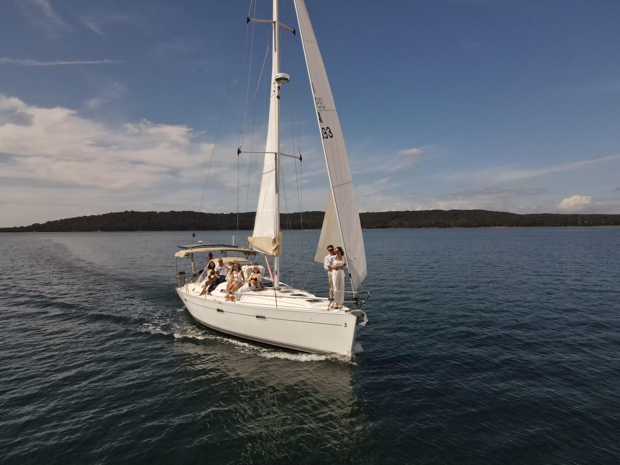 Lake Macquarie Luxury Yacht Cruise