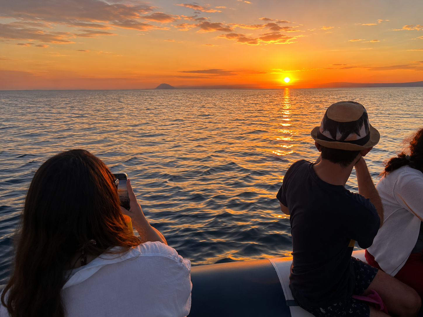 Calabrian Sunset Cruise: Coast of the Gods with Aperitif