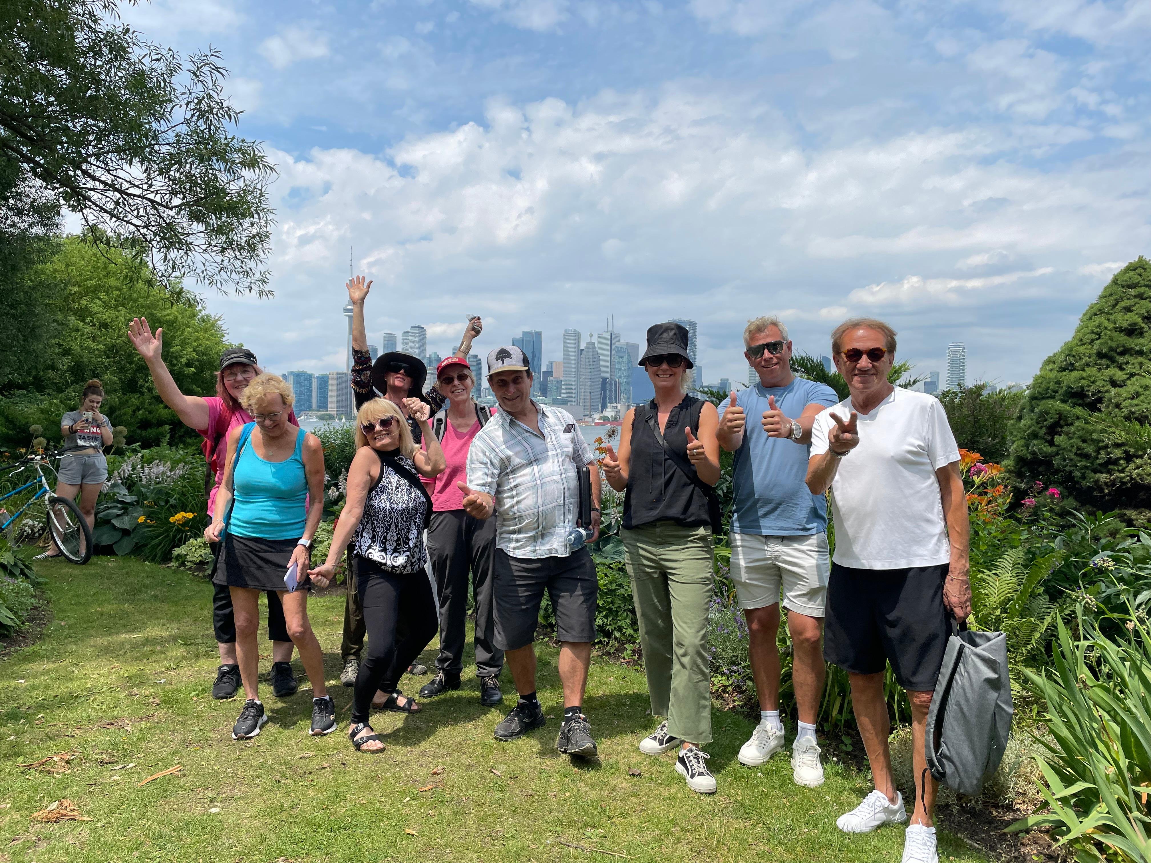 Toronto Islands Boat and Walking Discovery Tour