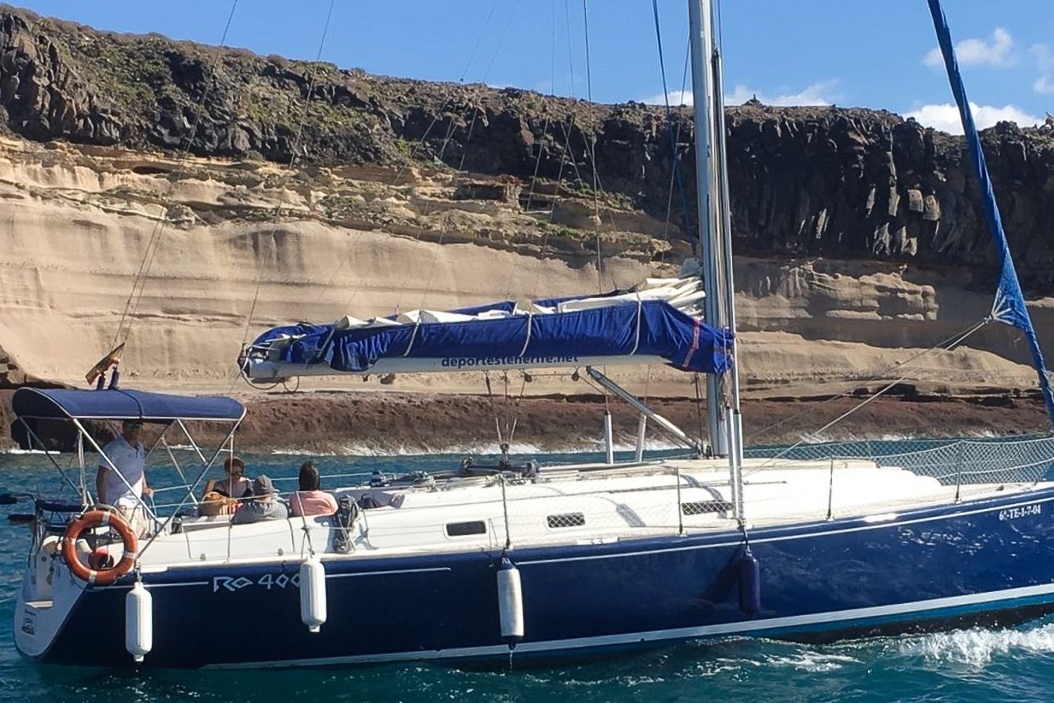 Private Luxury Yacht Whale & Dolphin Safari