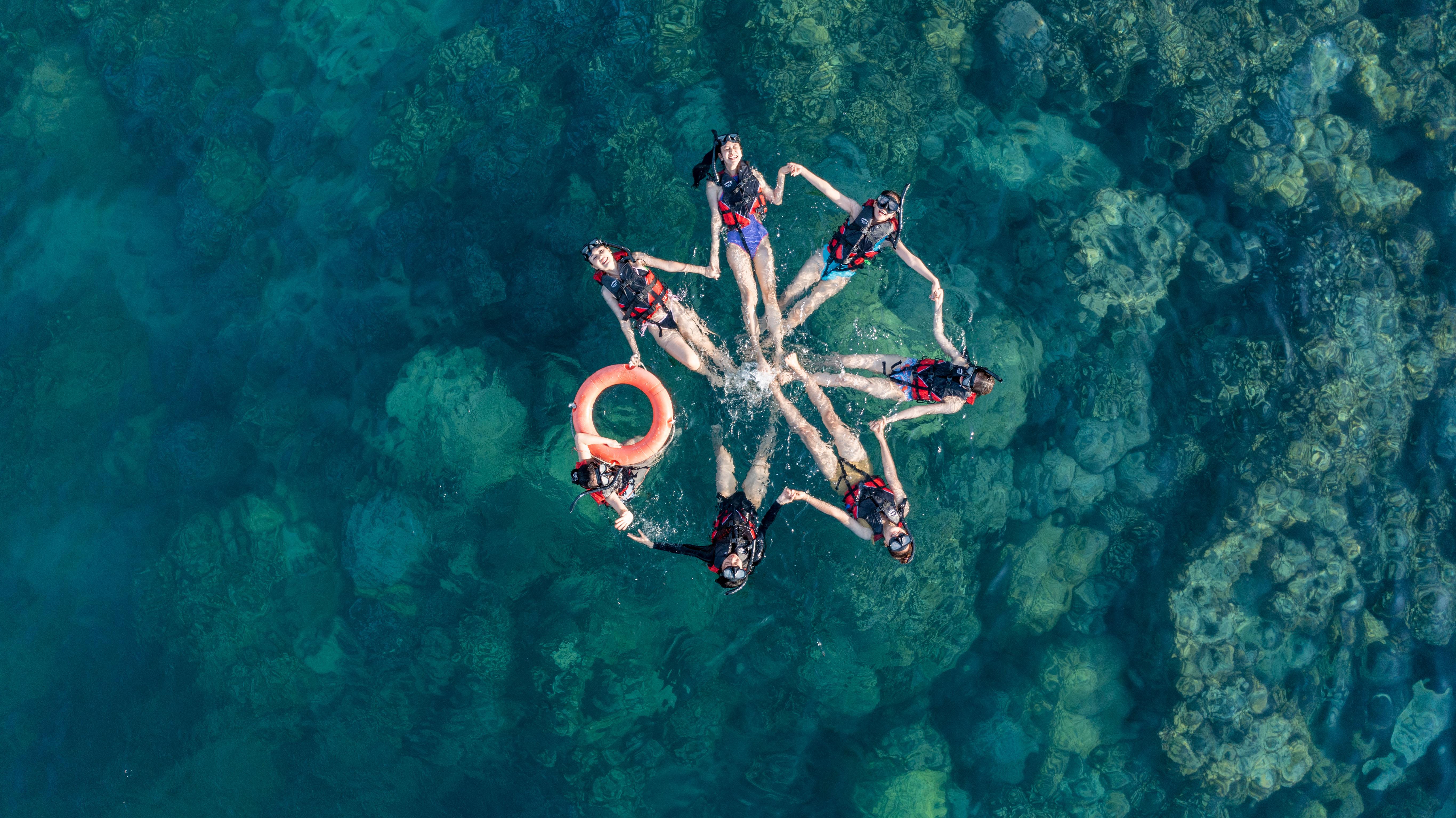 Pattaya: Full-Day Yacht Cruise to Koh Phai and Koh Rin