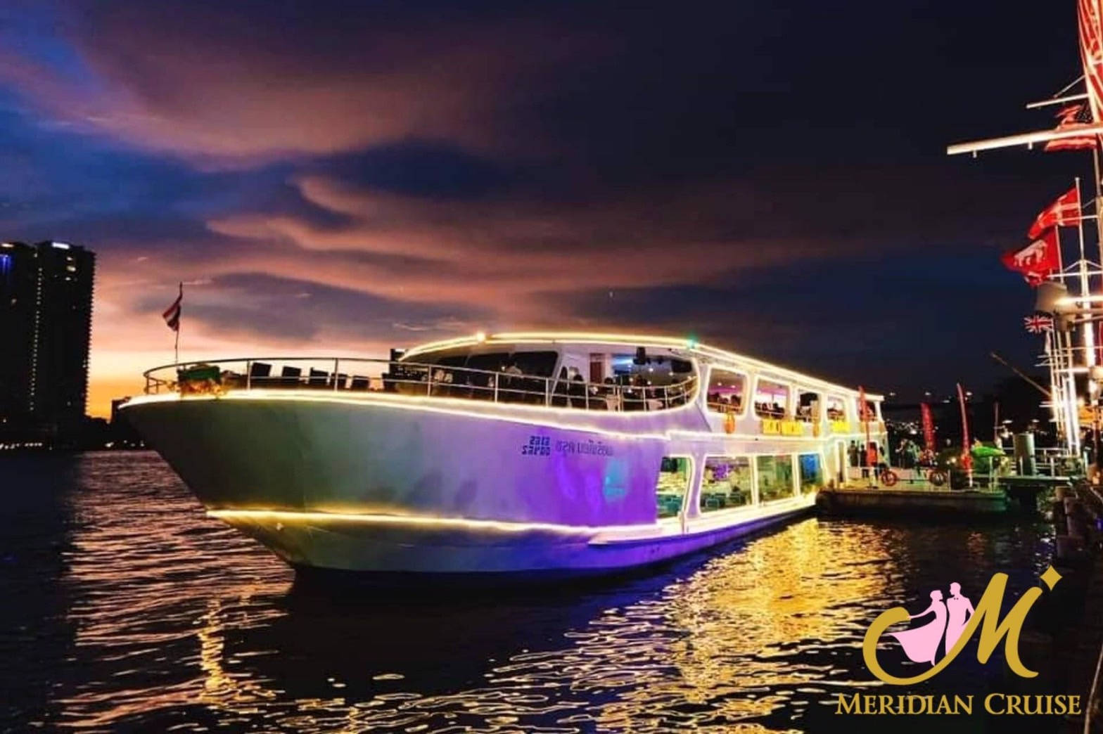 Bangkok Meridian Dinner Cruise with Optional Transfers