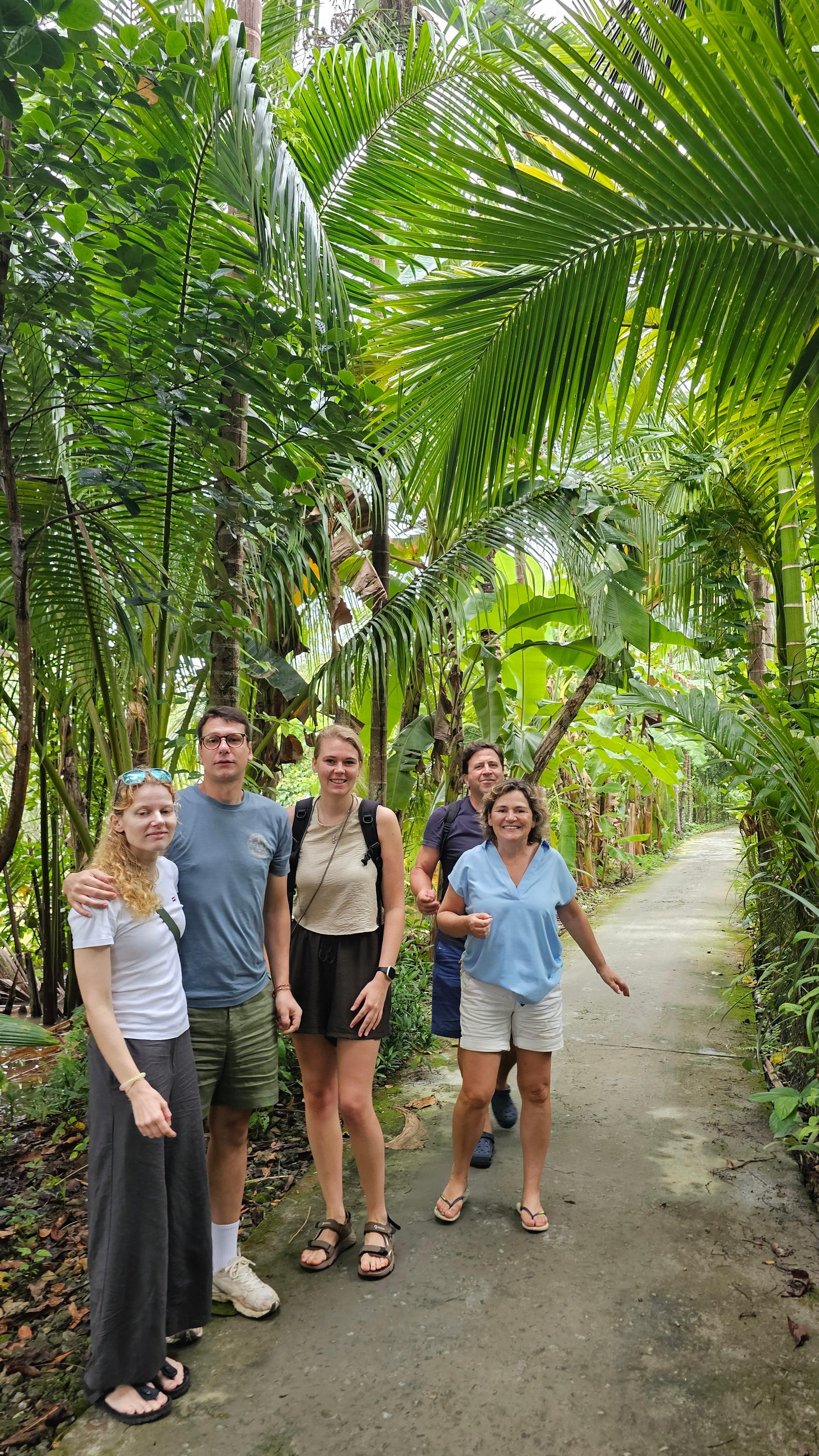 Can Tho: Cai Rang Floating Market & Authentic Mekong Experience
