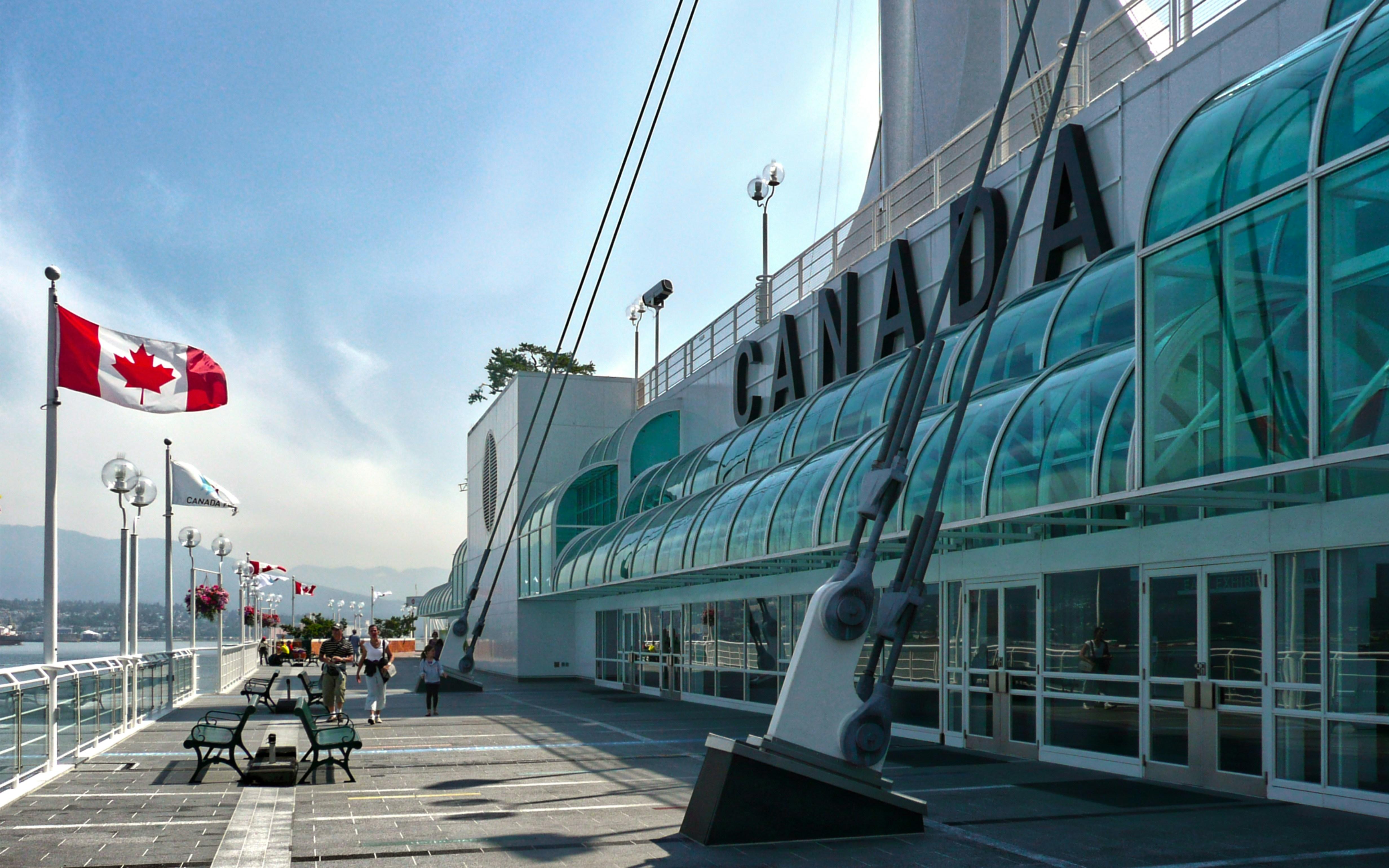 Vancouver Shore Excursion: City Sights & Capilano Bridge