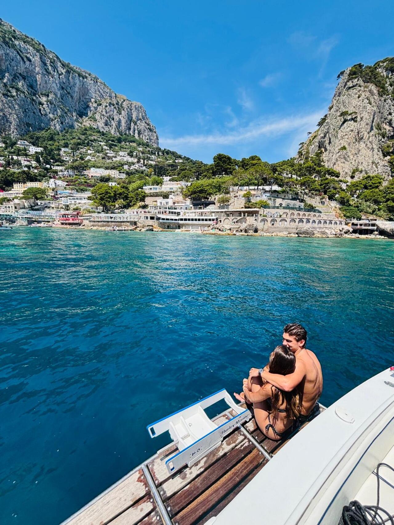 Private Capri Yacht Day Trip aboard Mochi Craft 33 from Naples