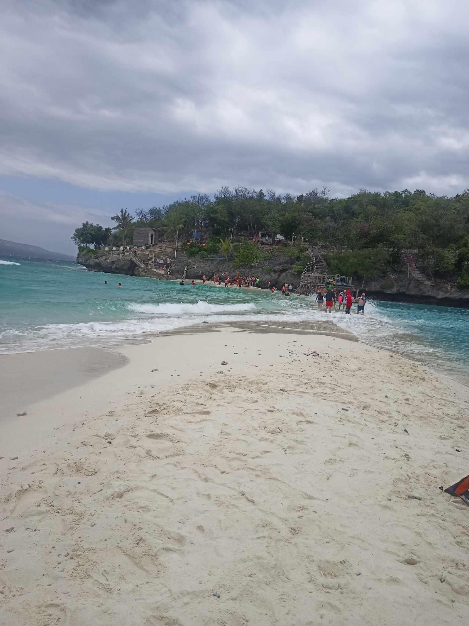 Oslob Triple Adventure: Whale Sharks, Tumalog Falls & Sumilon Island