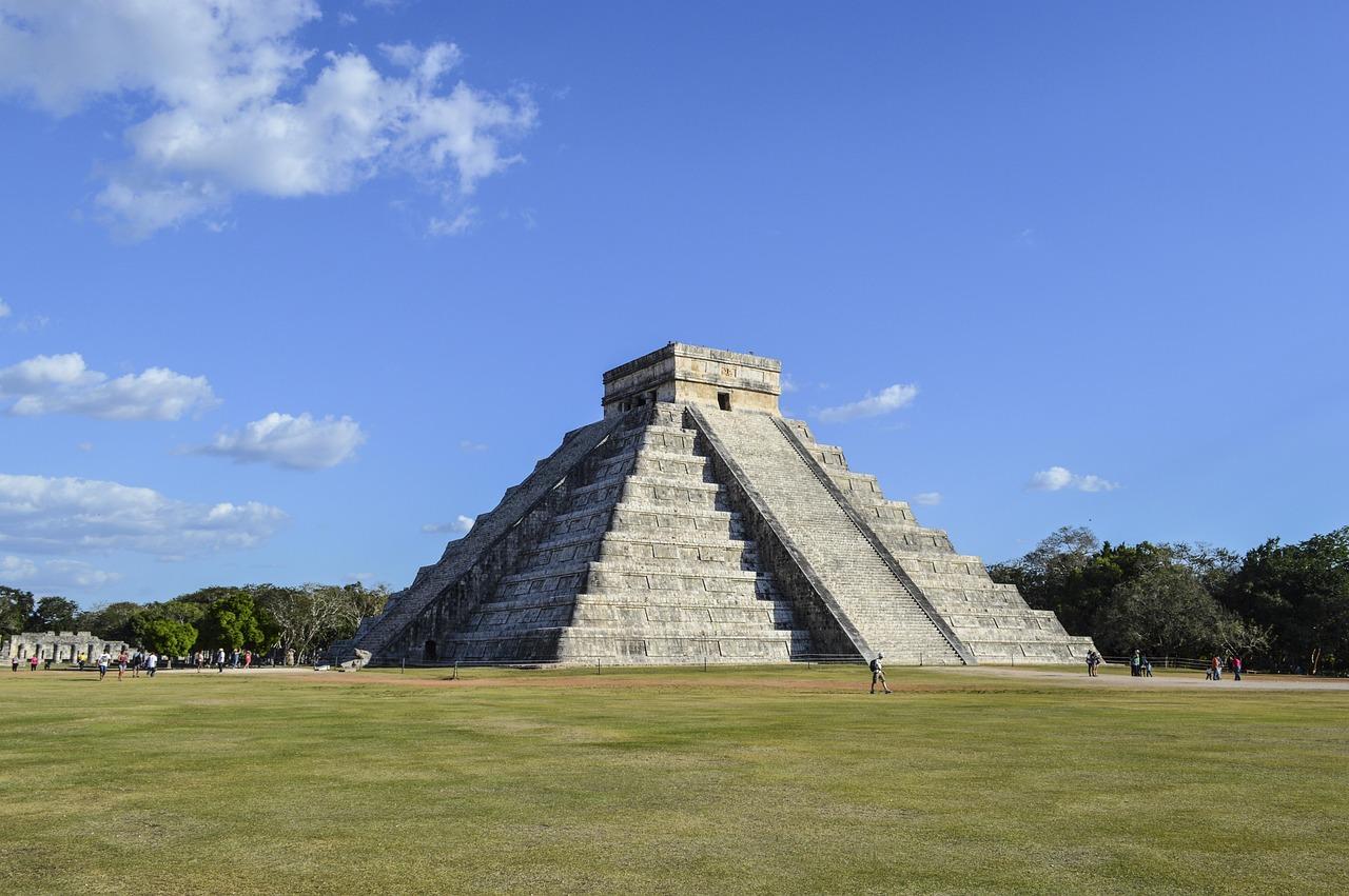 Chichén Itzá, Cenote & Valladolid Full-Day Tour from PDC or Tulum