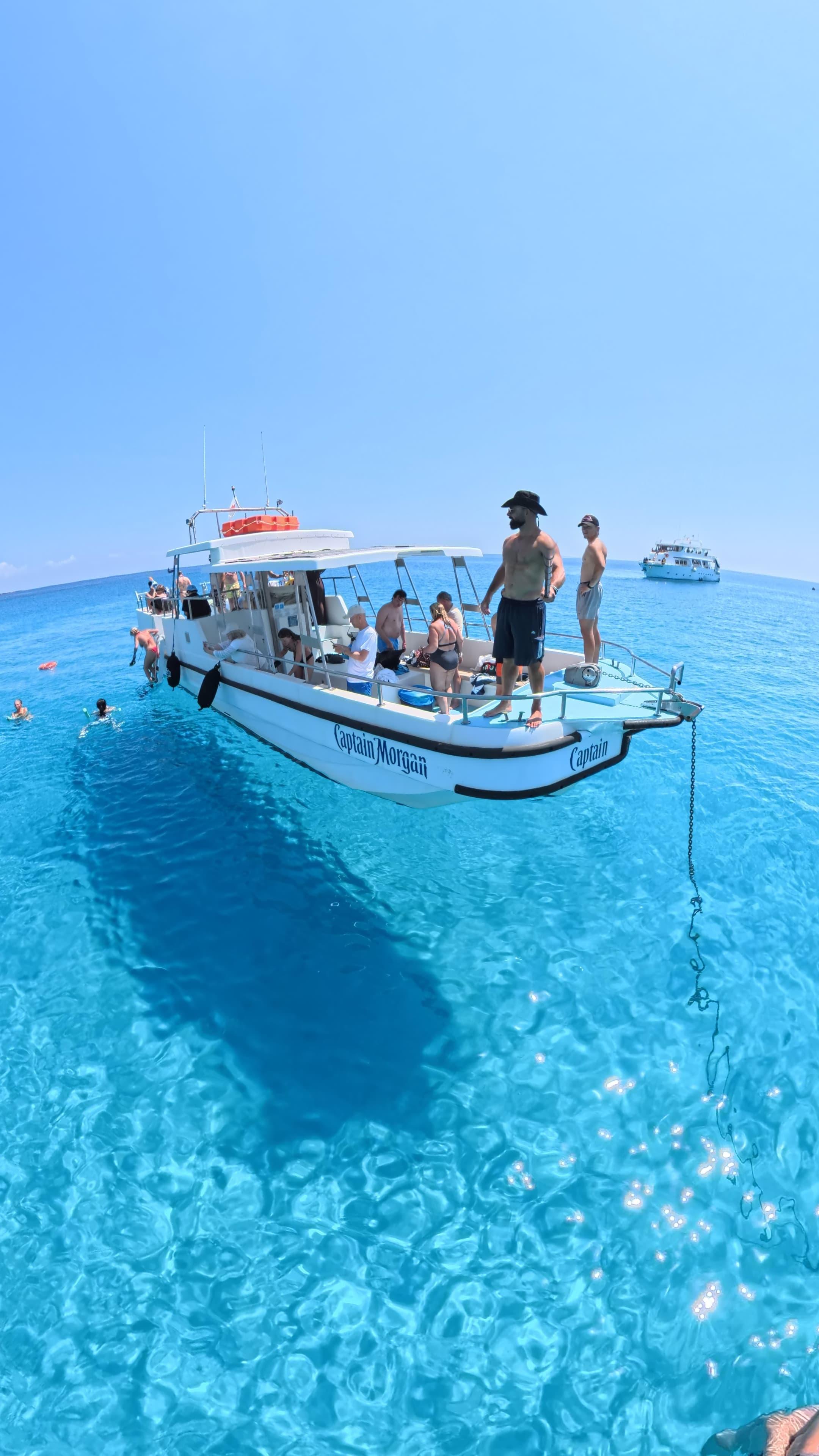 Adults-Only Blue Lagoon & Turtle Bay Cruise