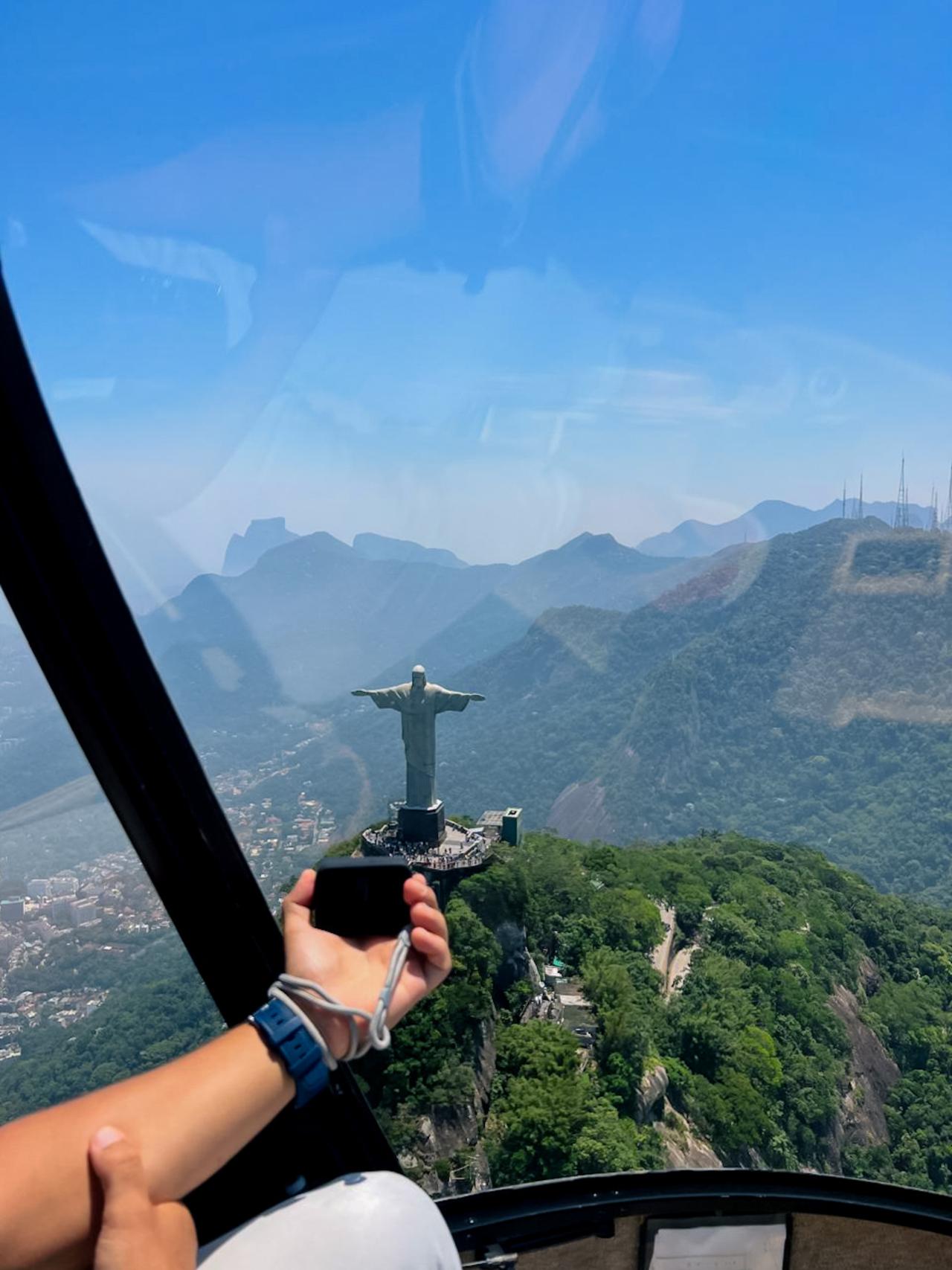 Rio de Janeiro Helicopter Tour: Christ the Redeemer Flight