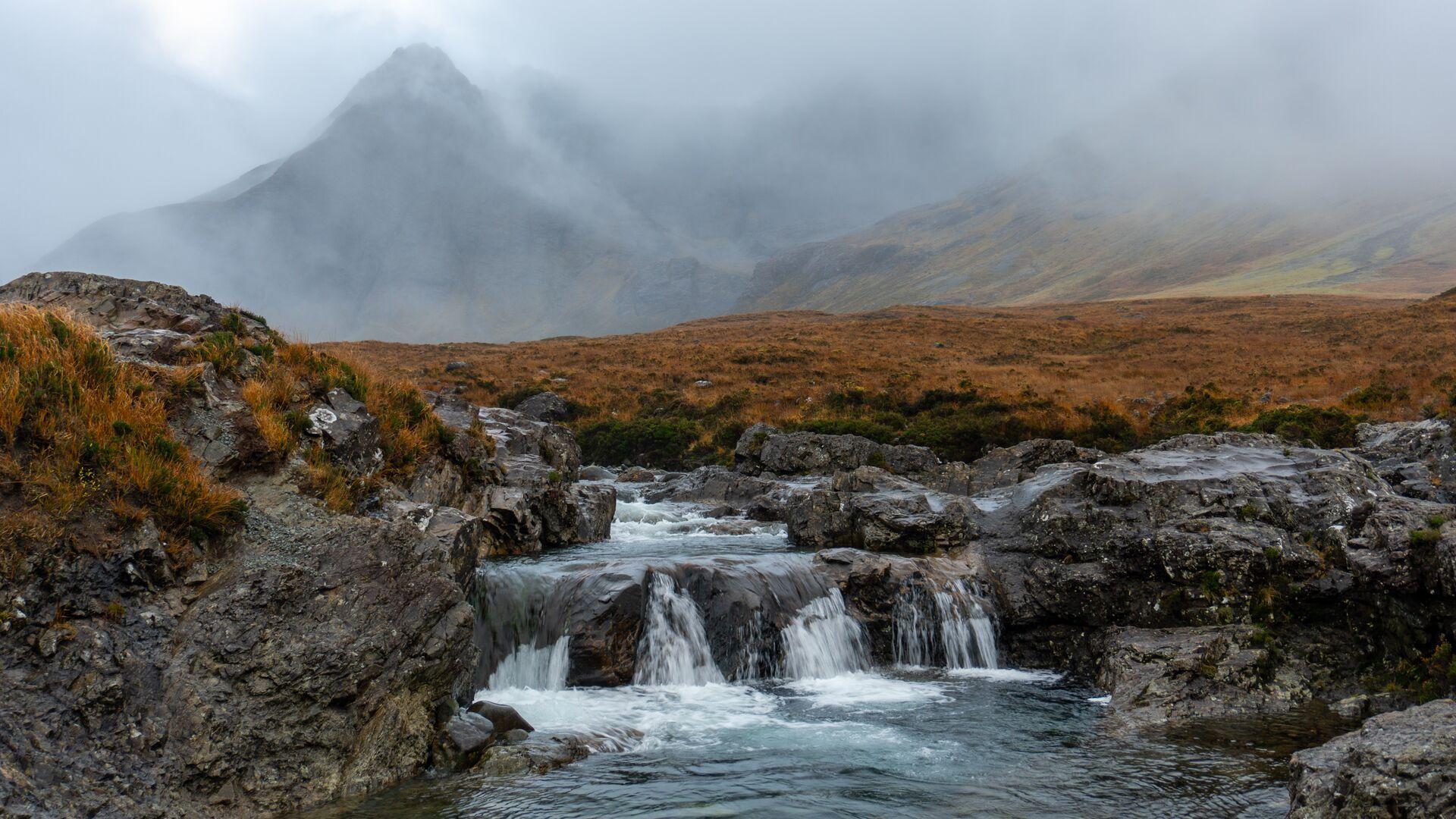 From Inverness: Isle of Skye Day Trip with Fairy Pools