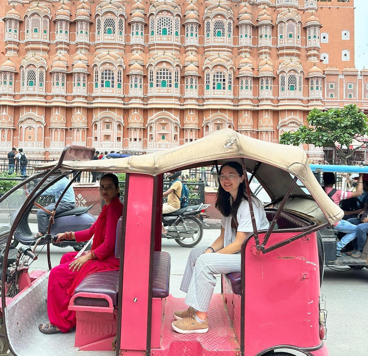 Jaipur Private City Tour by Women-Driven E-Rickshaw