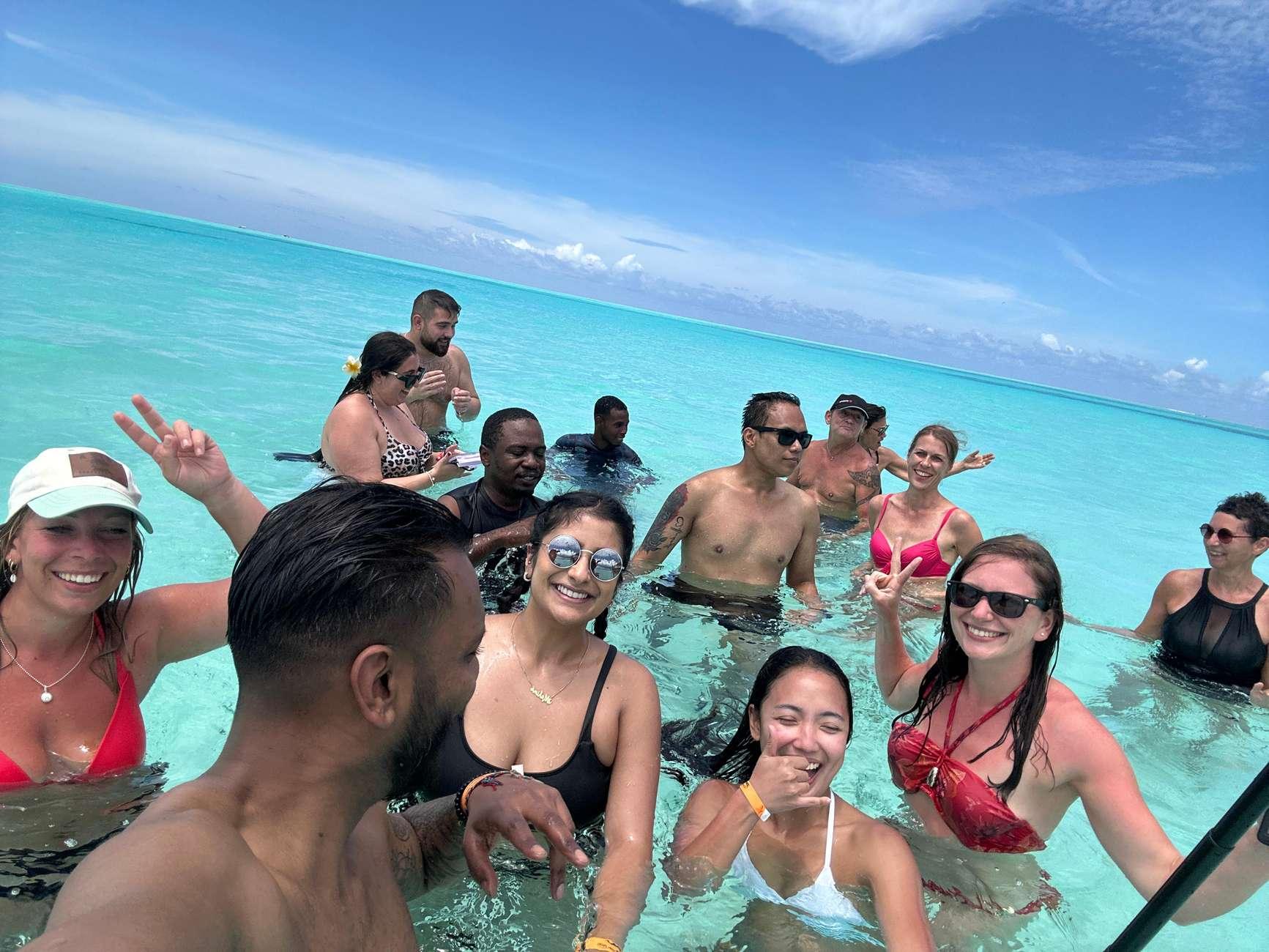 Zanzibar Safari Blue: Snorkeling, Sandbank & Seafood Day Trip