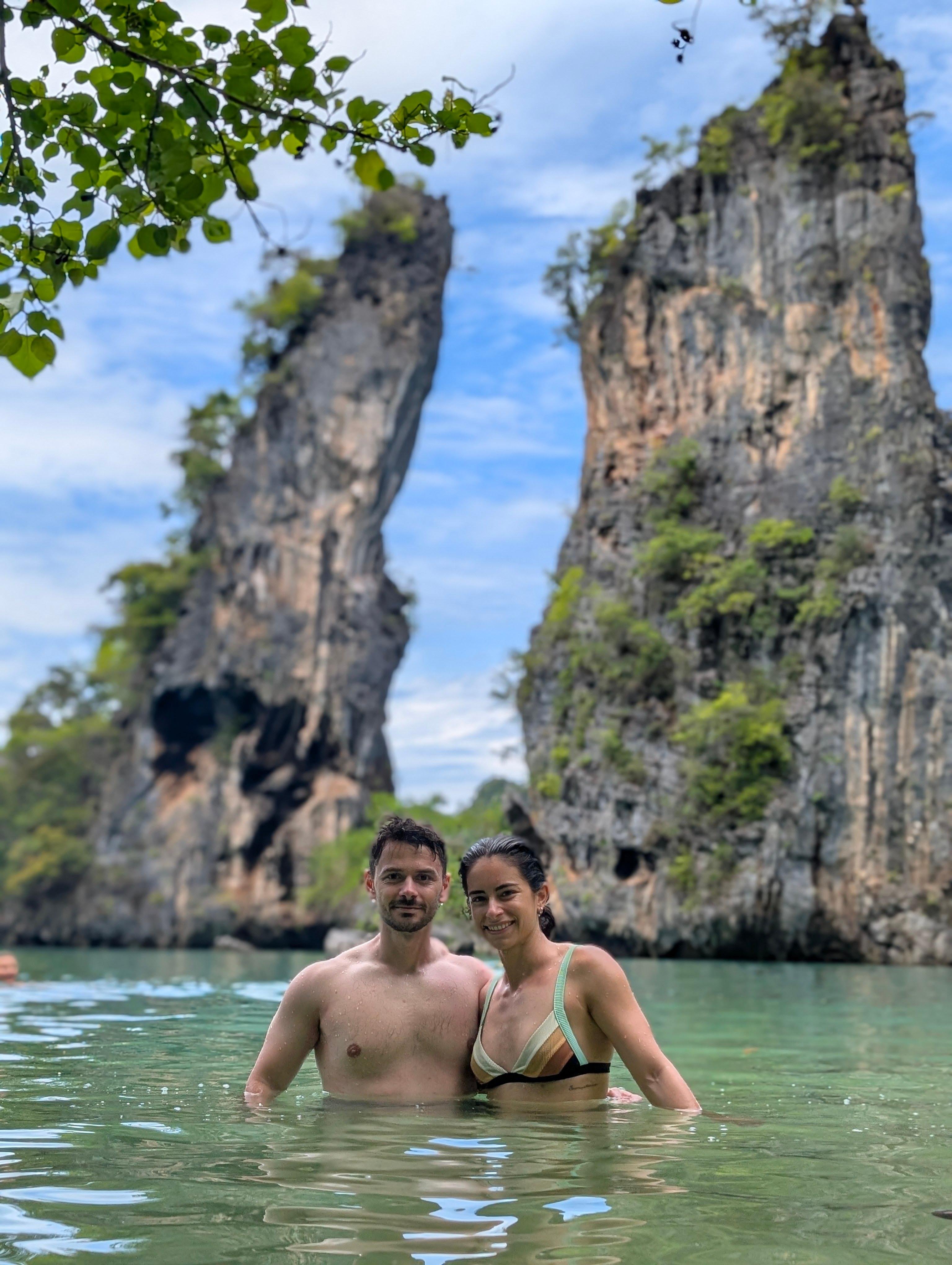 Krabi: Semi-Private Speedboat Tour to James Bond & Hong Islands