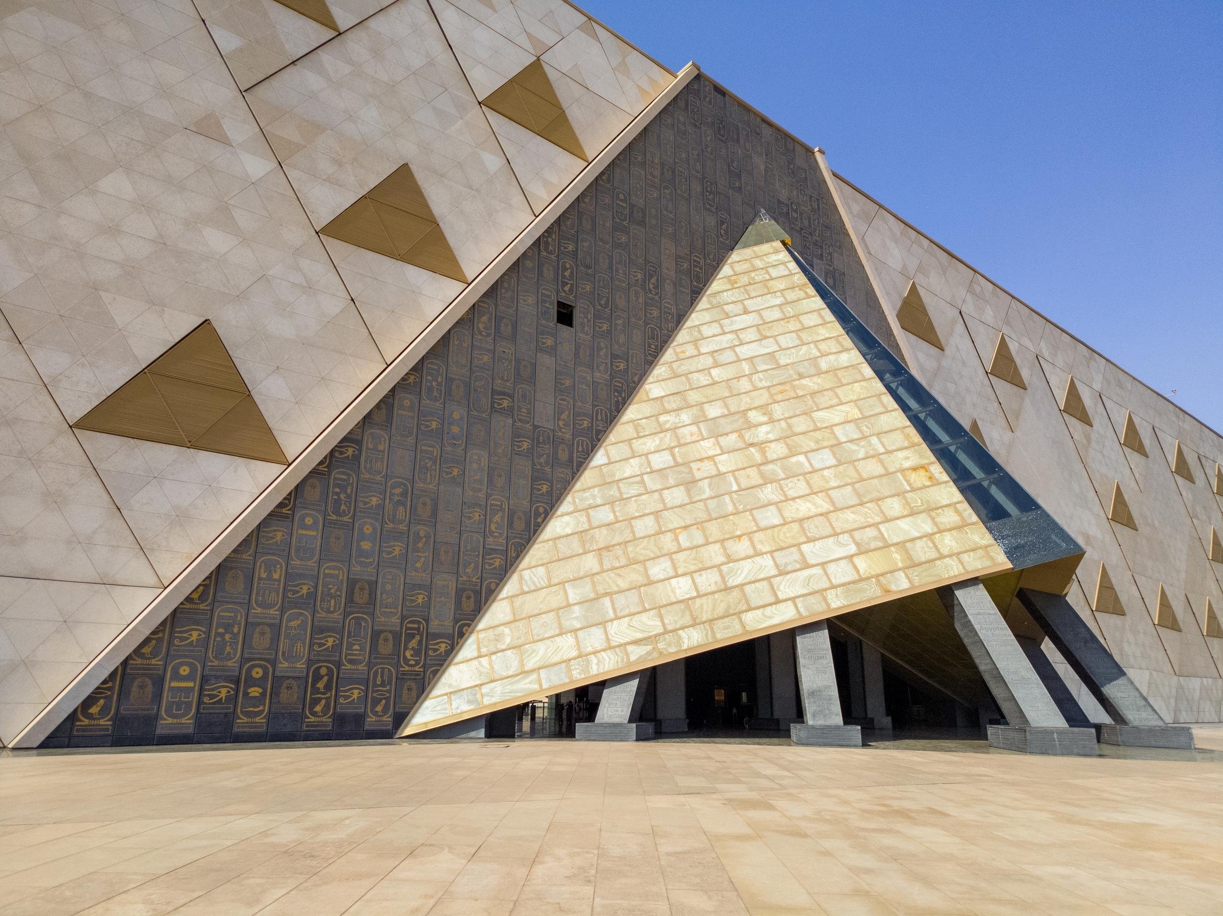 Cairo Pyramids Day Trip from Sharm El Sheikh by Plane
