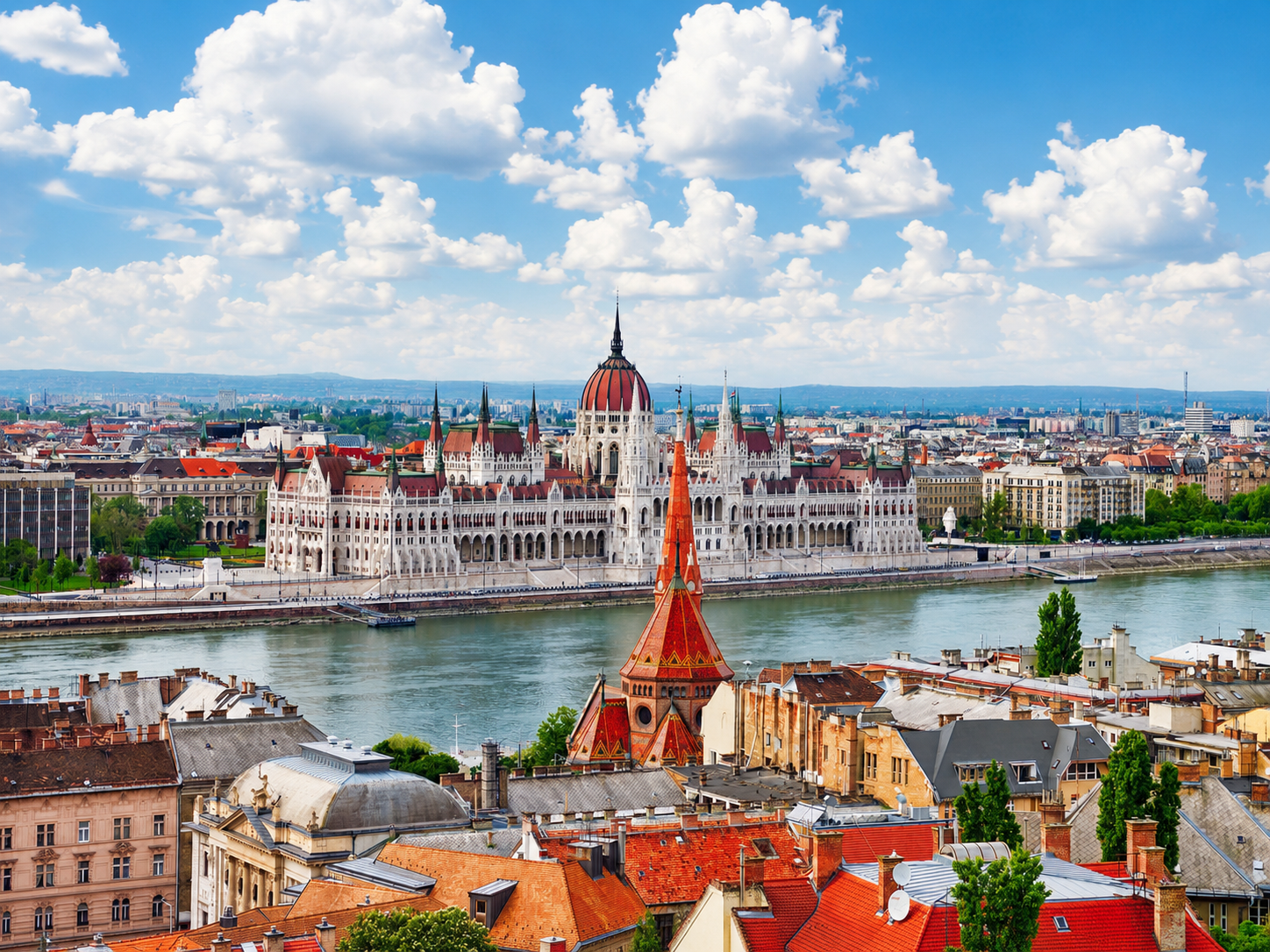 Vienna to Bratislava & Budapest: Guided Day Trip