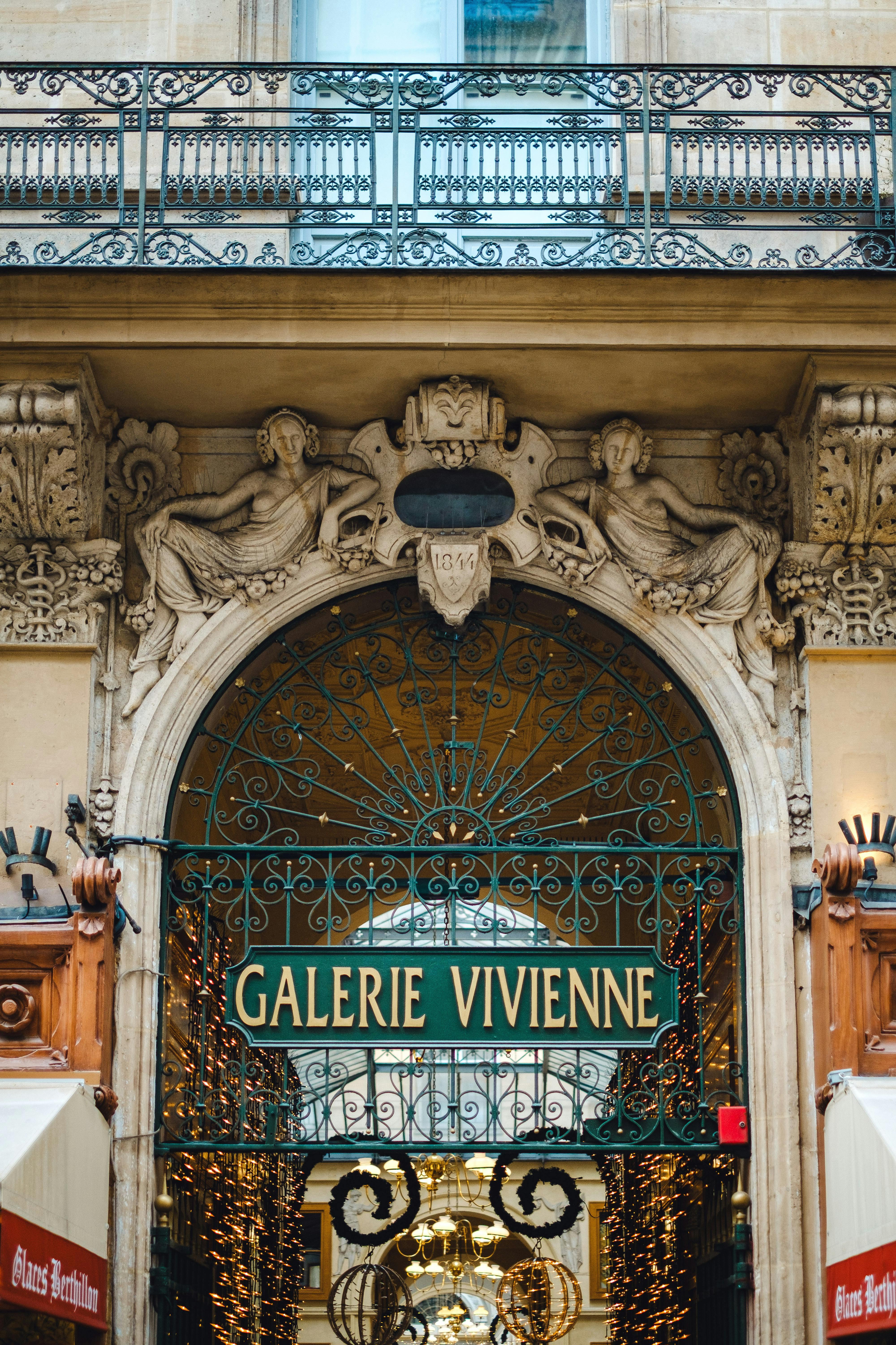 Parisian Evening: Perfume Crafting, Palais Garnier & Gourmet Dining