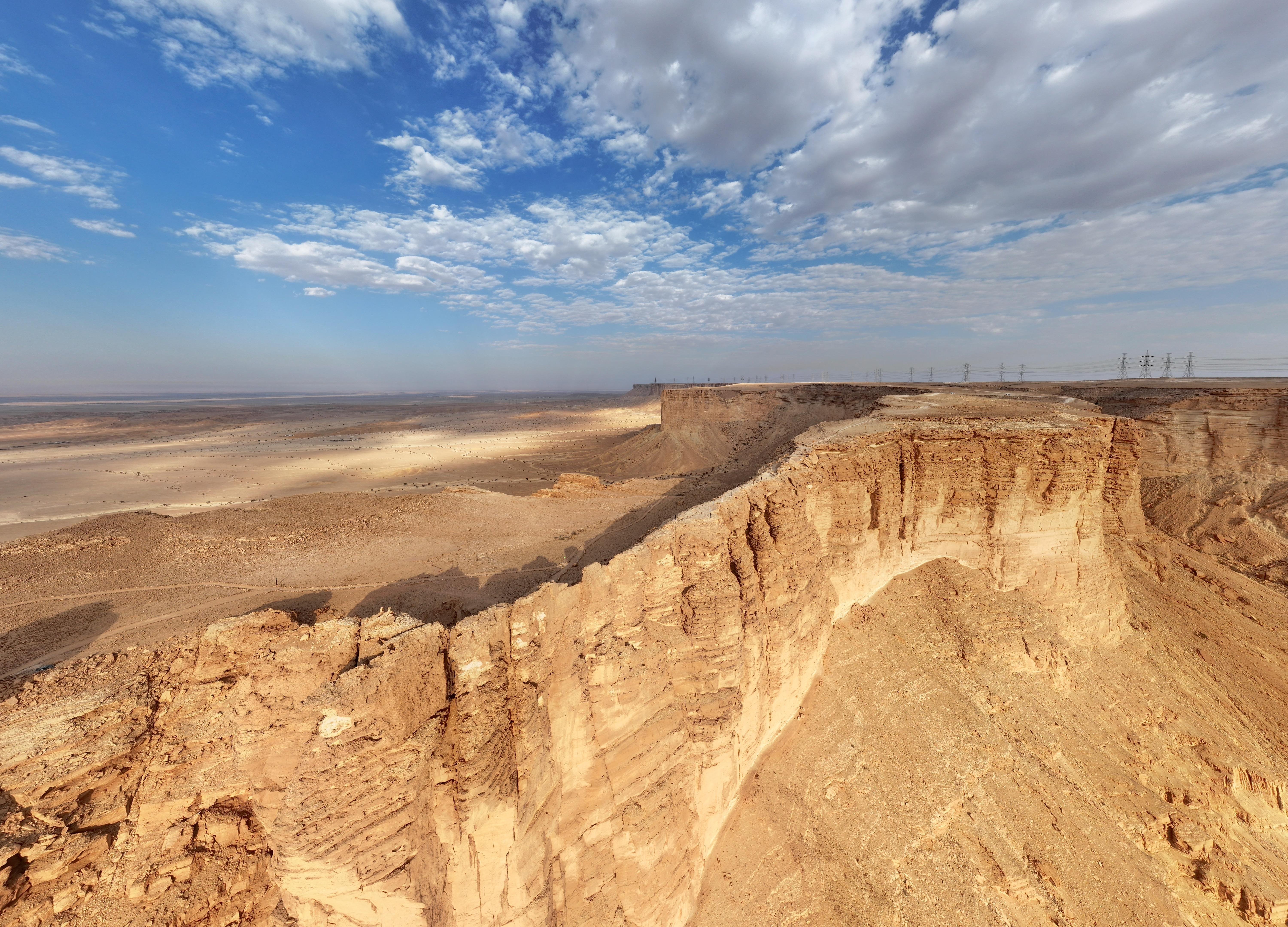 Edge of the World & Darb Al-Manjoor Desert Expedition