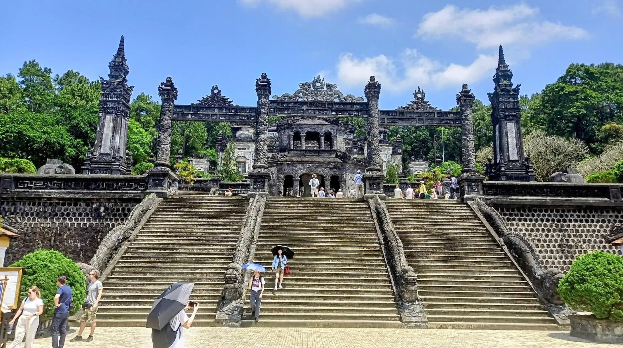 Hue Imperial City & Hai Van Pass Full-Day Tour
