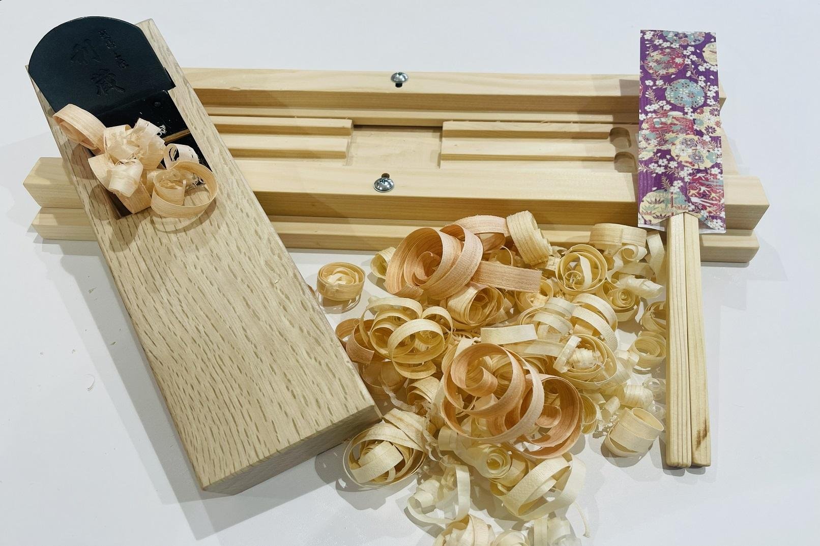 Osaka Castle Area Chopstick-Making Workshop with Souvenir