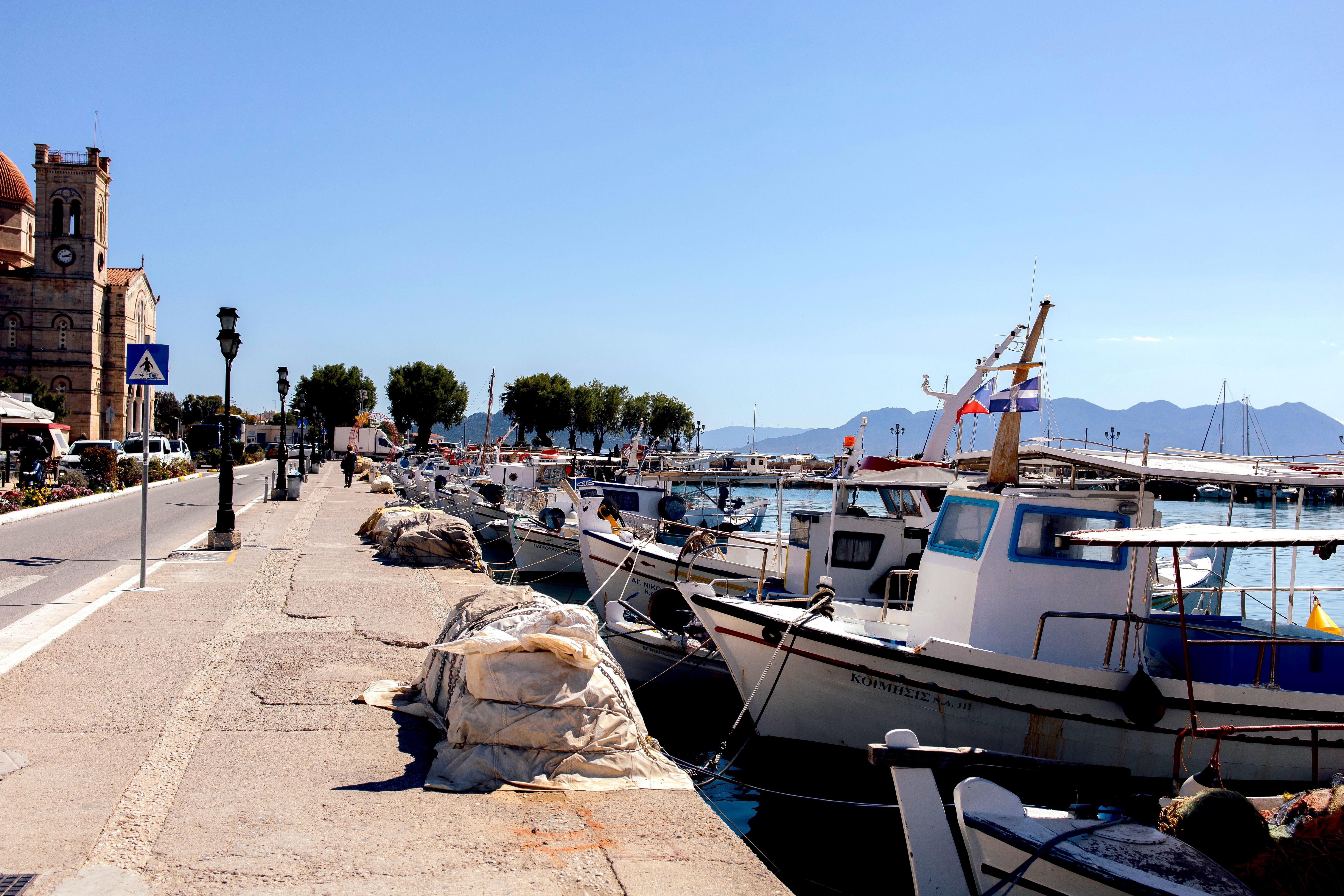 Athens Island-Hopping Cruise: Agistri, Metopi & Aegina with Lunch & Drinks