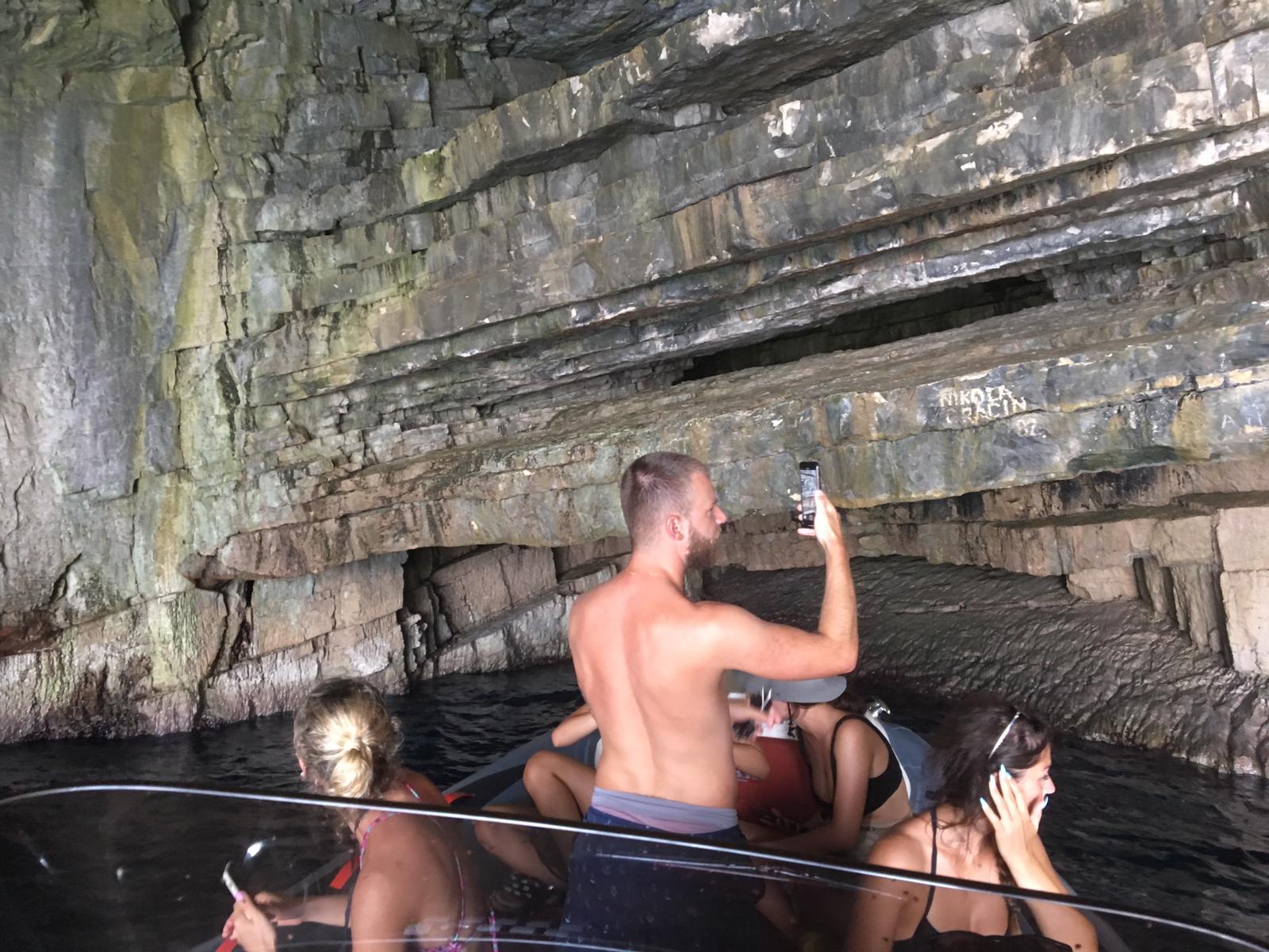 Hvar 5-Island Speedboat Adventure: Blue & Green Caves