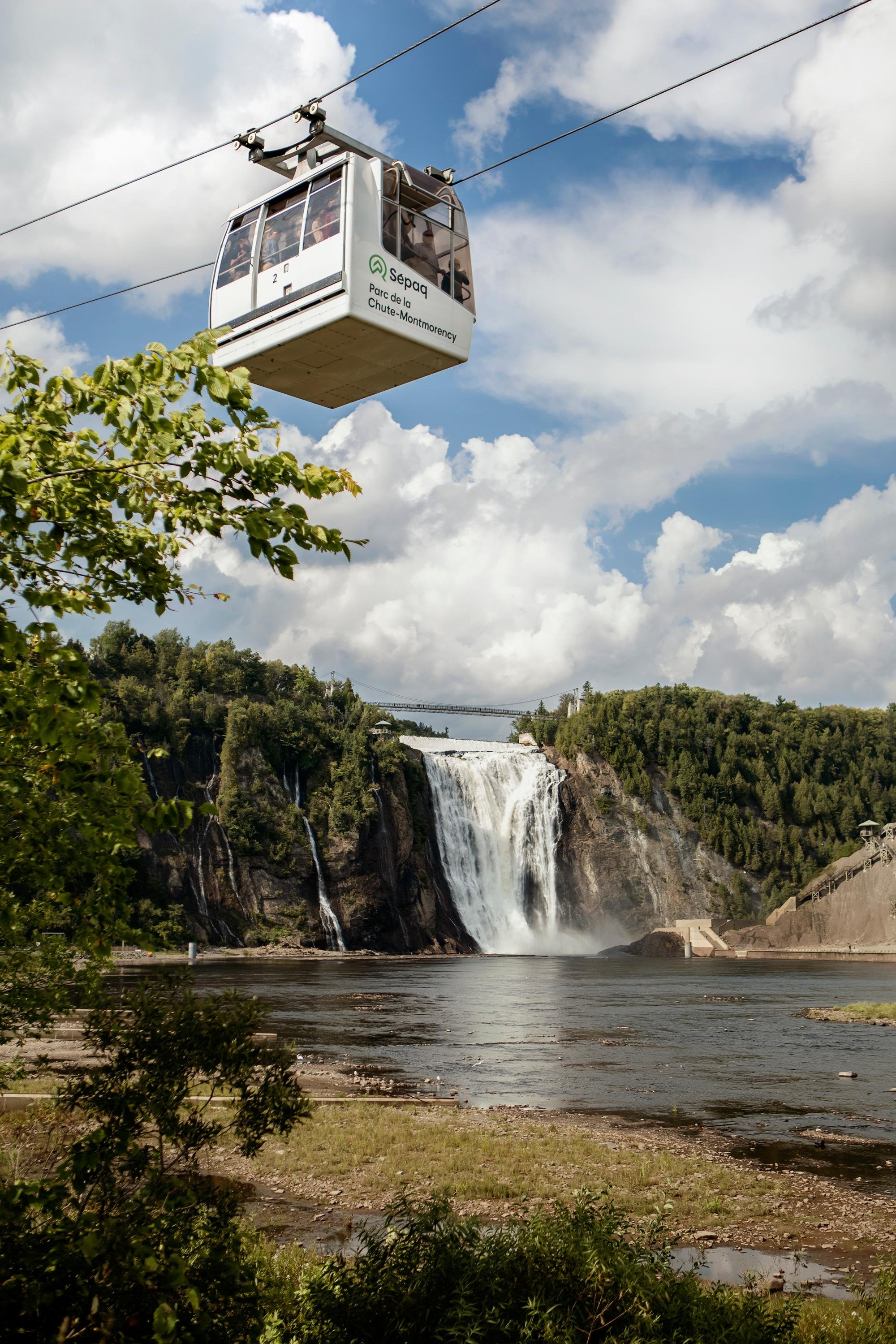 Montmorency Falls Shuttle with Park Access & Cable Car