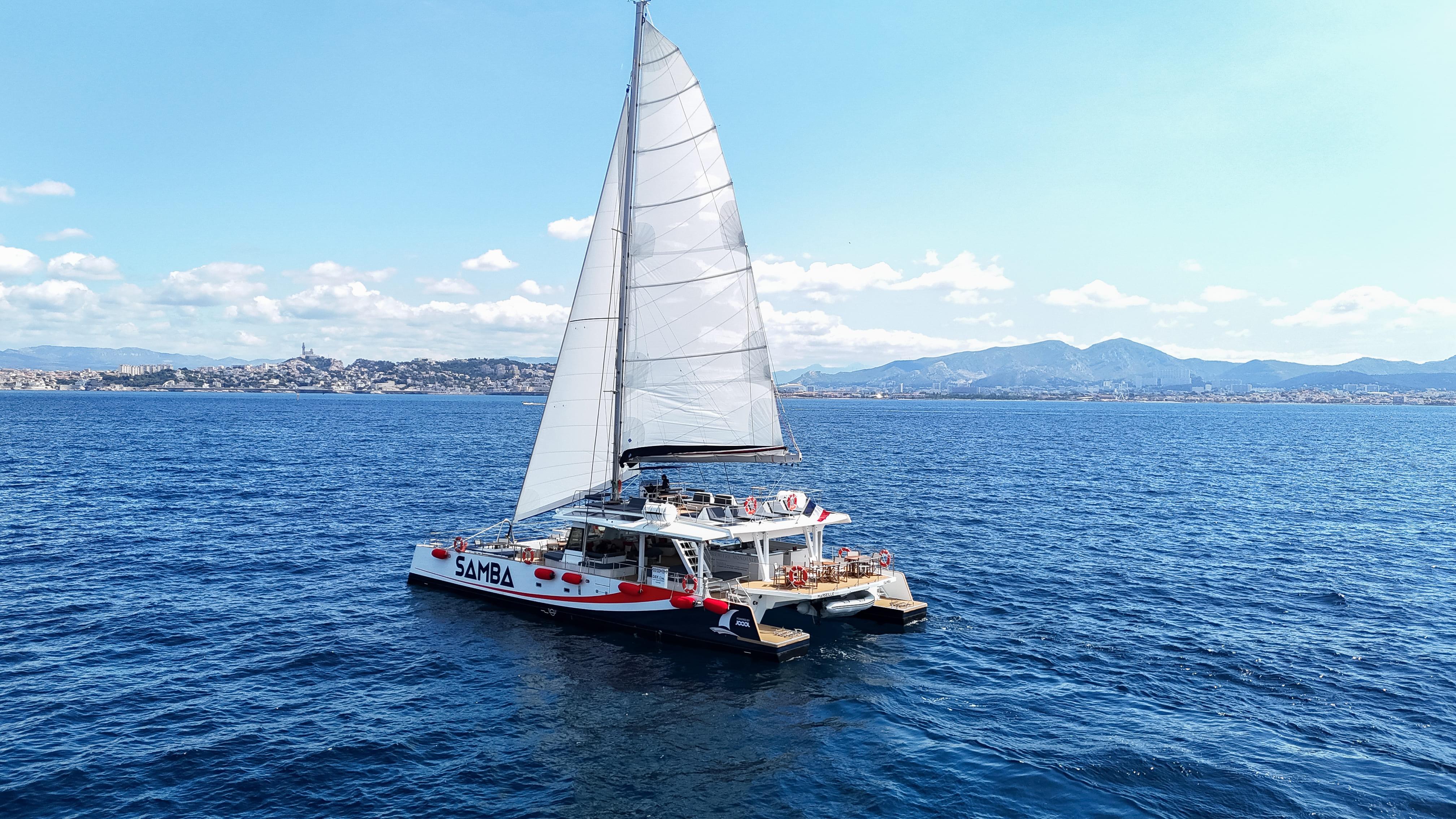 Calanques Catamaran Brunch Cruise from Marseille