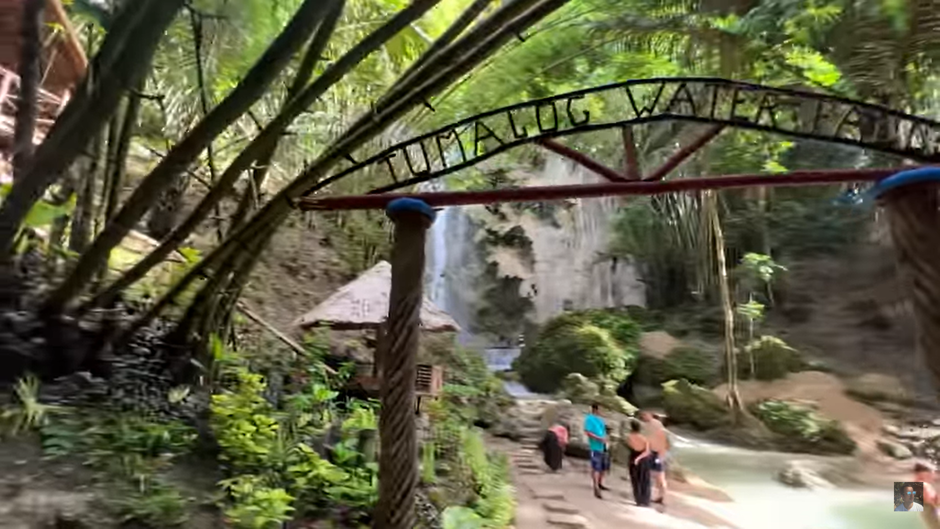 Oslob Triple Adventure: Whale Sharks, Tumalog Falls & Sumilon Island