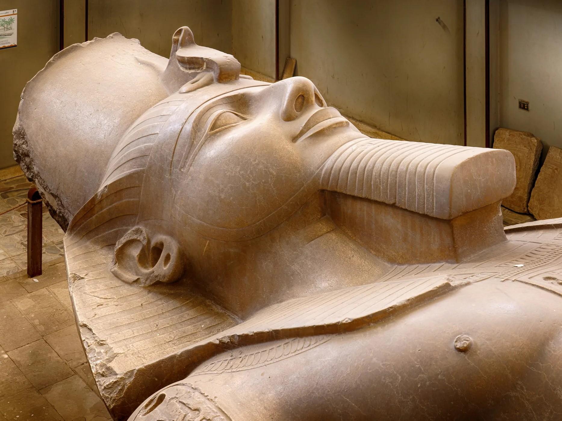 Giza Pyramids, Memphis & Sakkara Full-Day Discovery