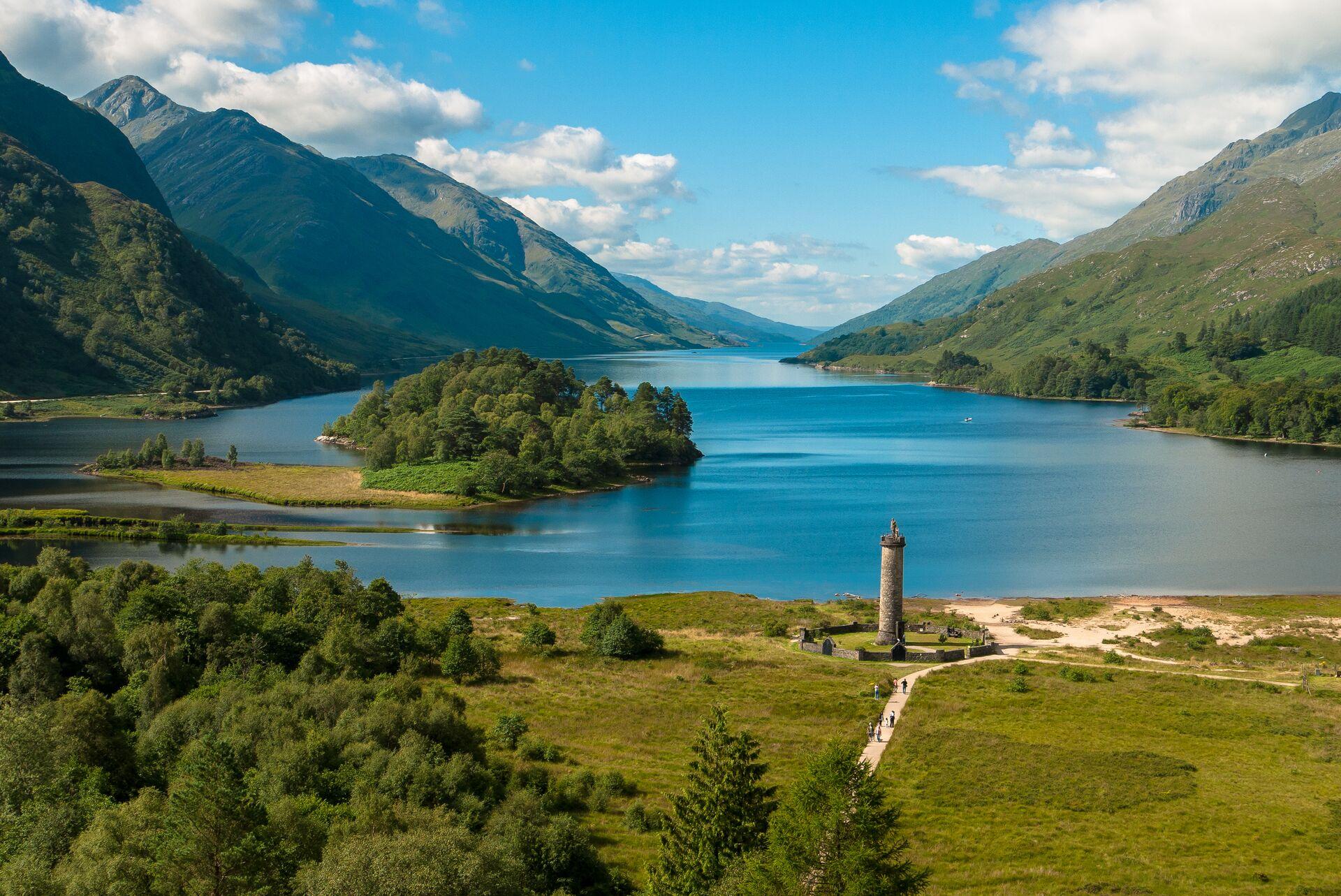 Jacobite Steam Train crossing the Glenfinnan Viaduct on the West Highland Line — image 3