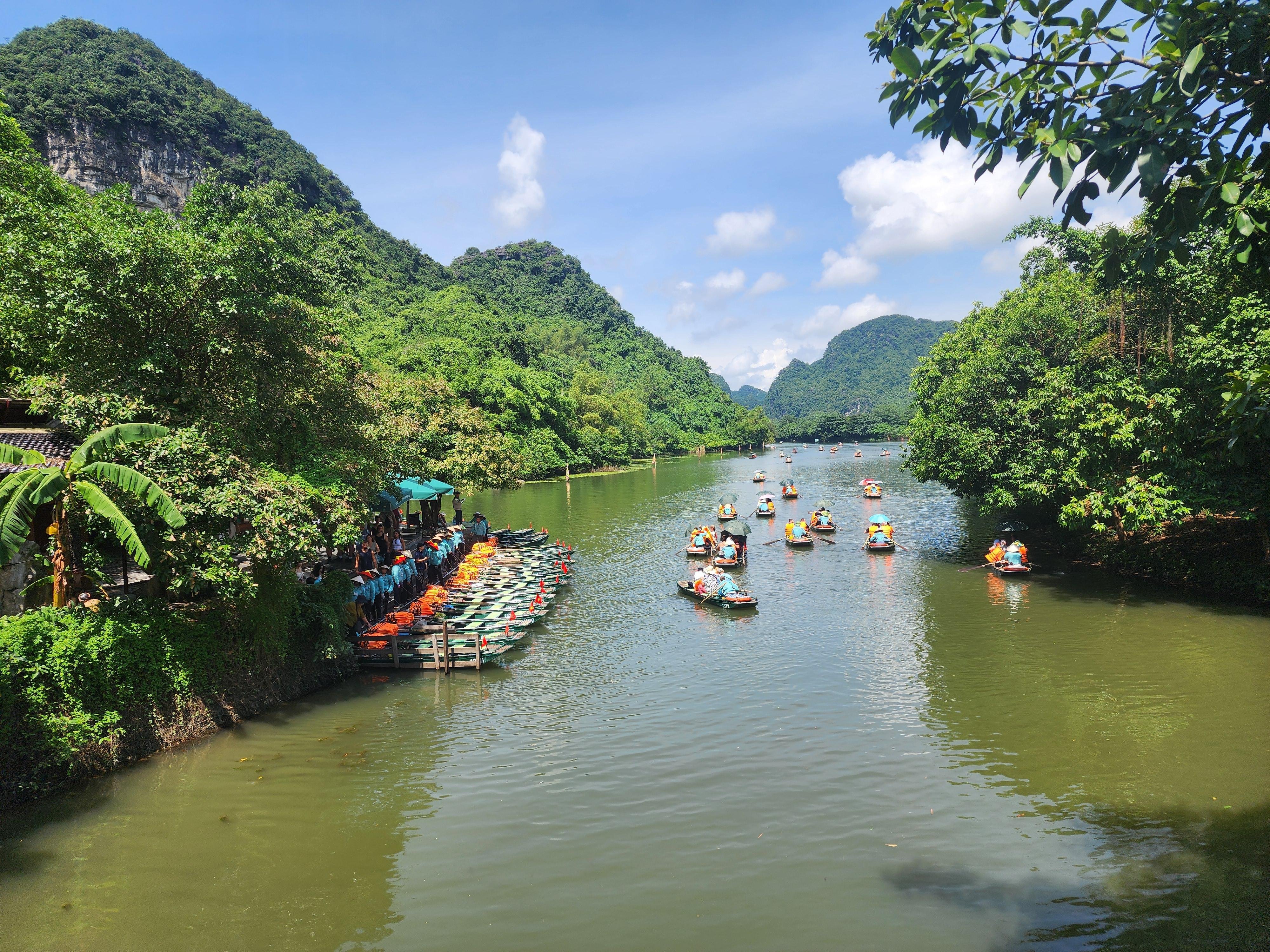 2-Day Ninh Binh & Ha Long Bay Adventure from Hanoi