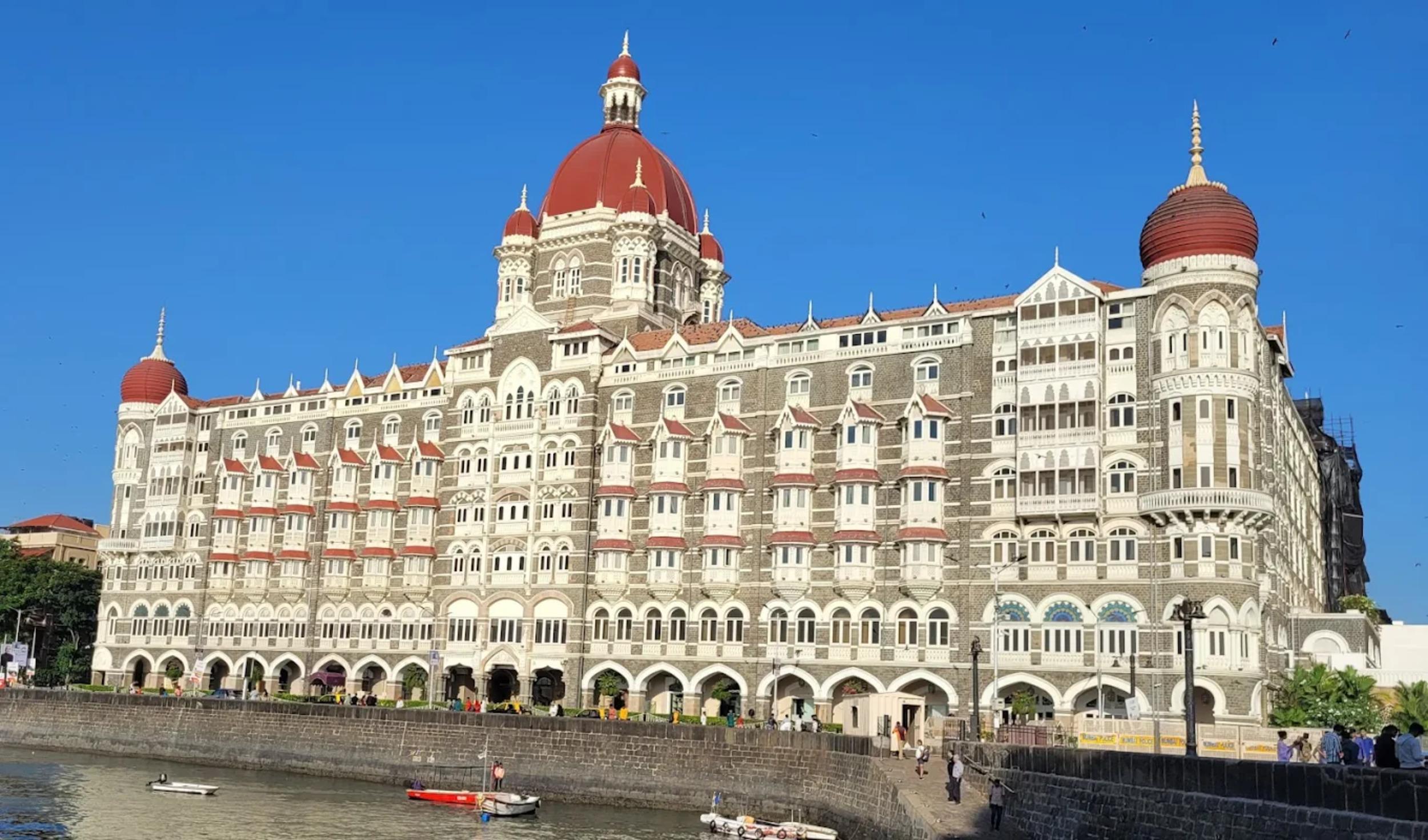 Mumbai Full-Day Private Sightseeing Tour: Culture, History & Architecture