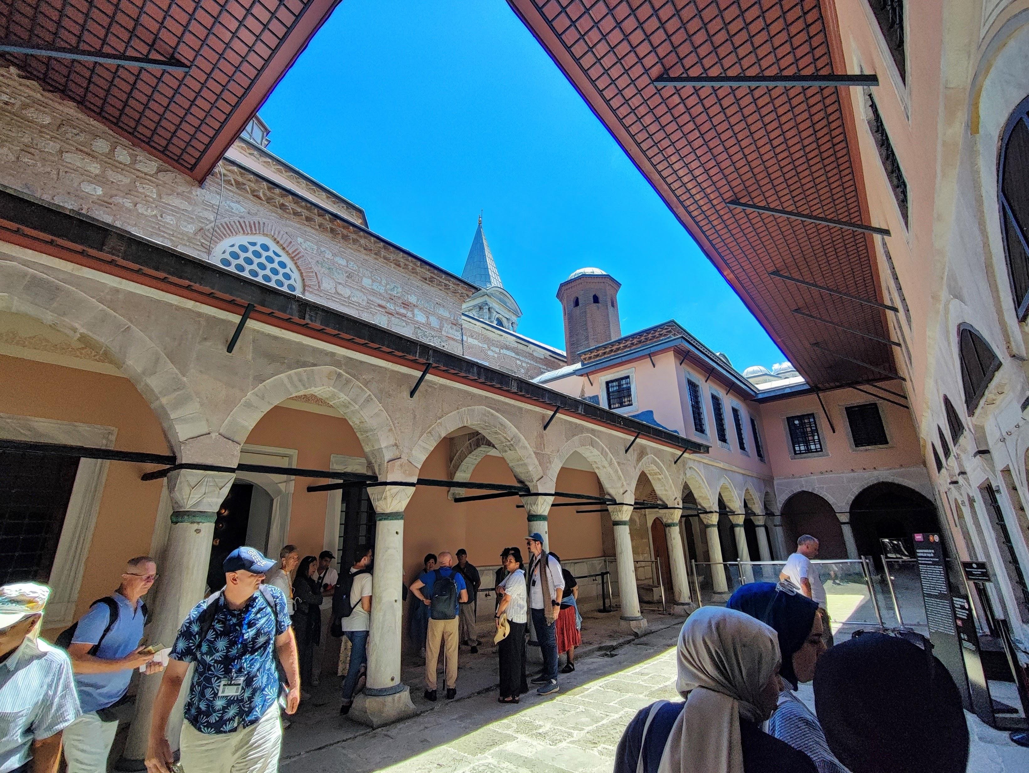 Guided Istanbul Highlights: Blue Mosque & Topkapi Palace